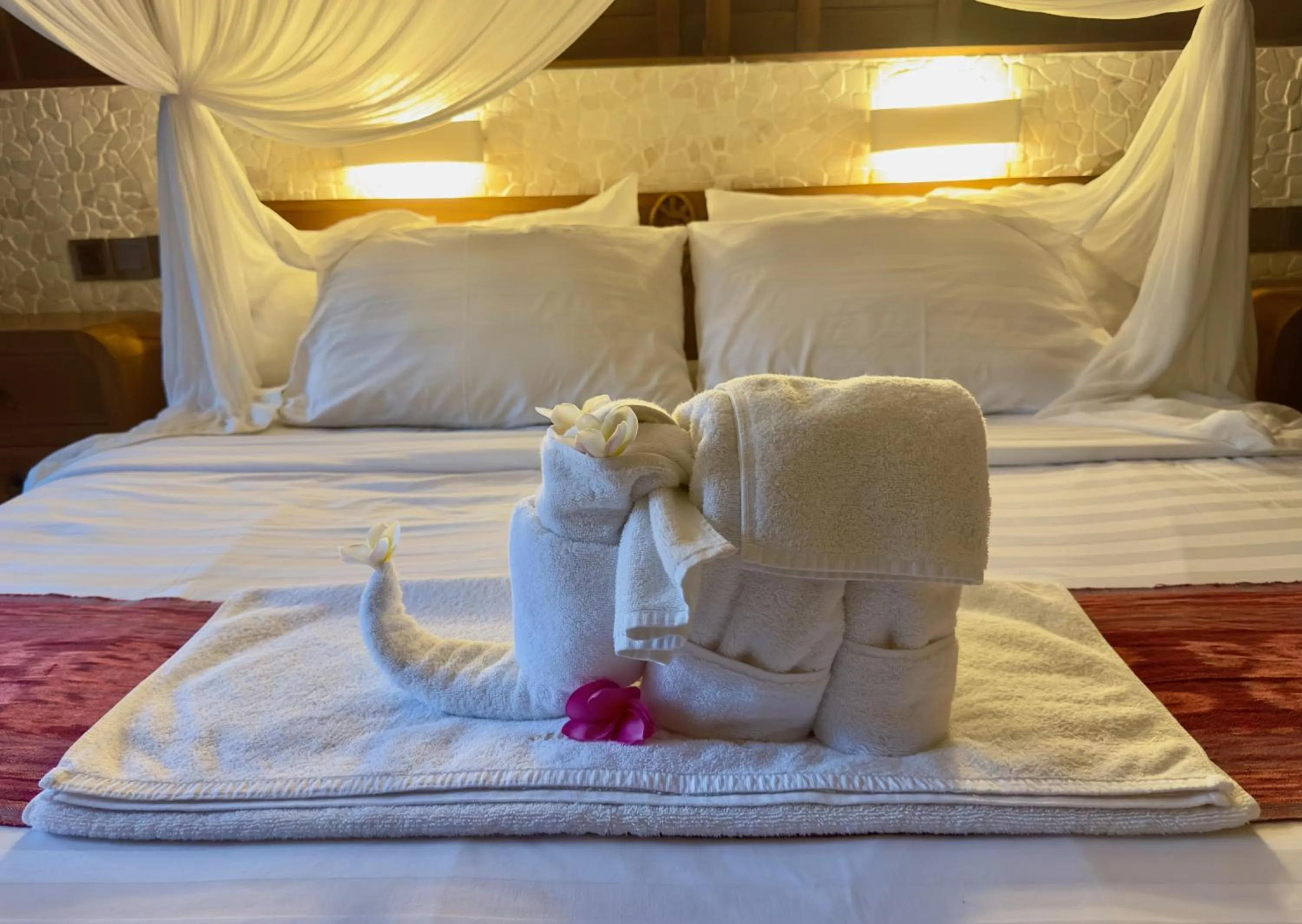 Bed in Jungle Paradise