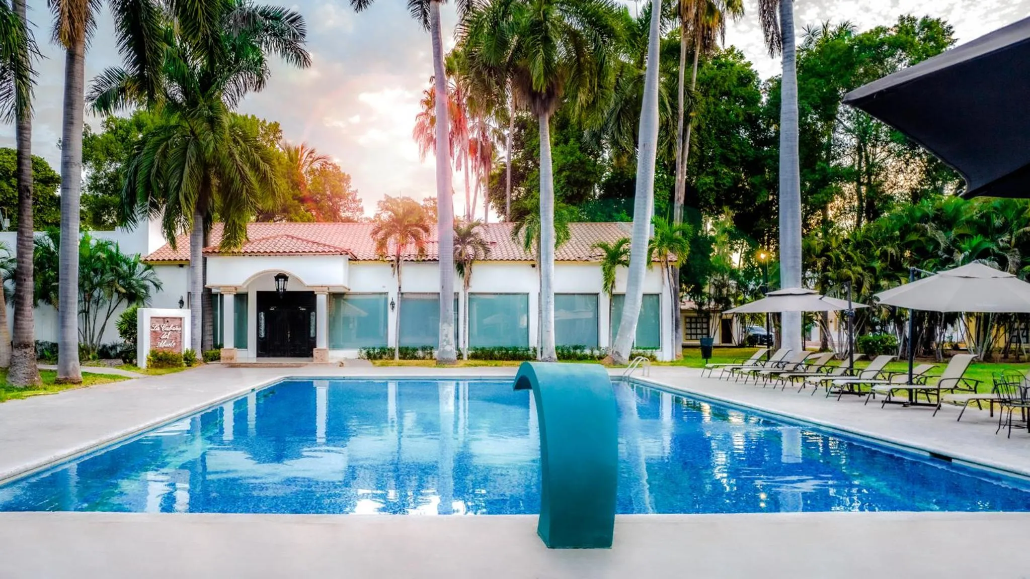 Swimming pool in InHouse Select Hacienda Tres Rios Hotel Culiacán