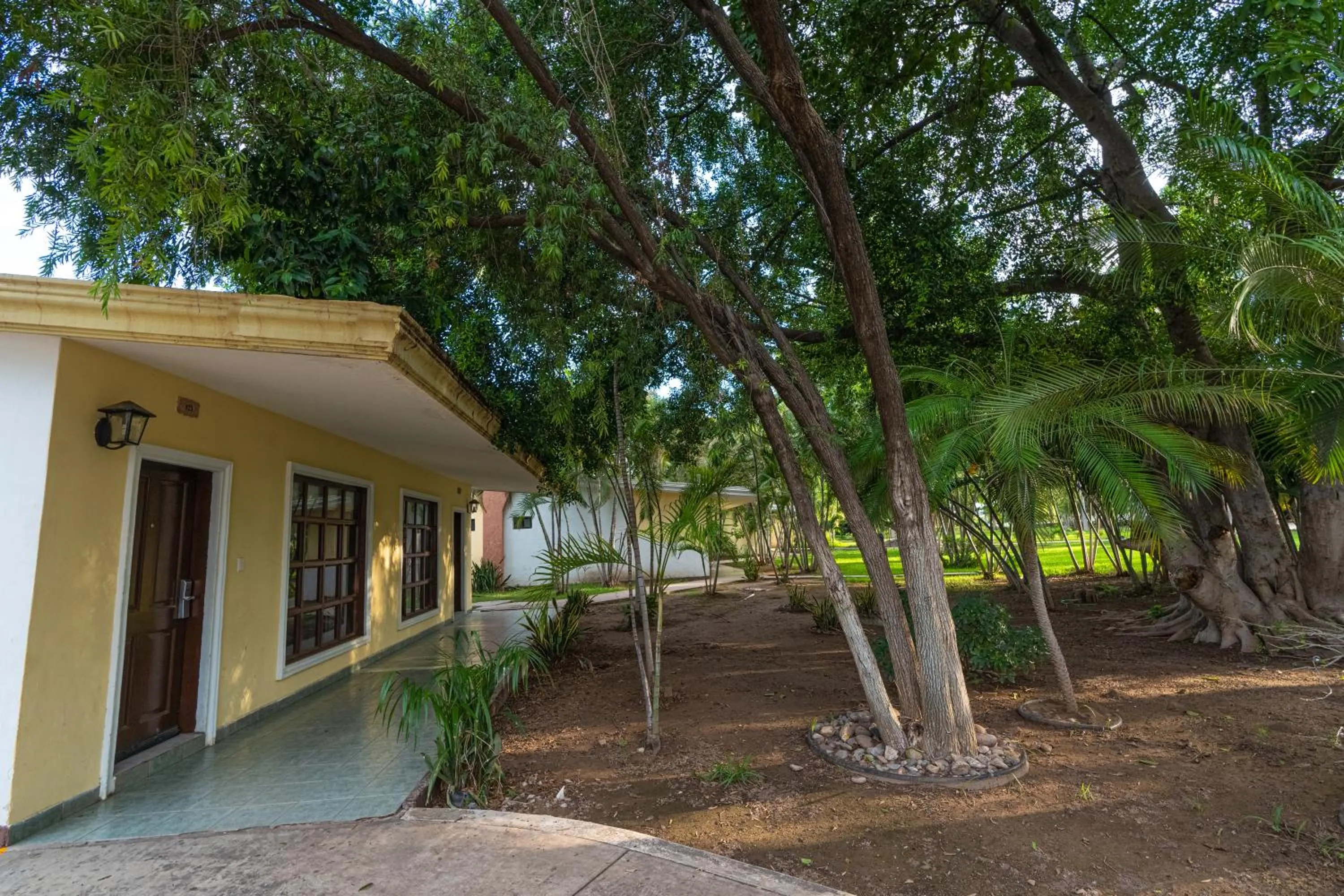 Garden in InHouse Select Hacienda Tres Rios Hotel Culiacán