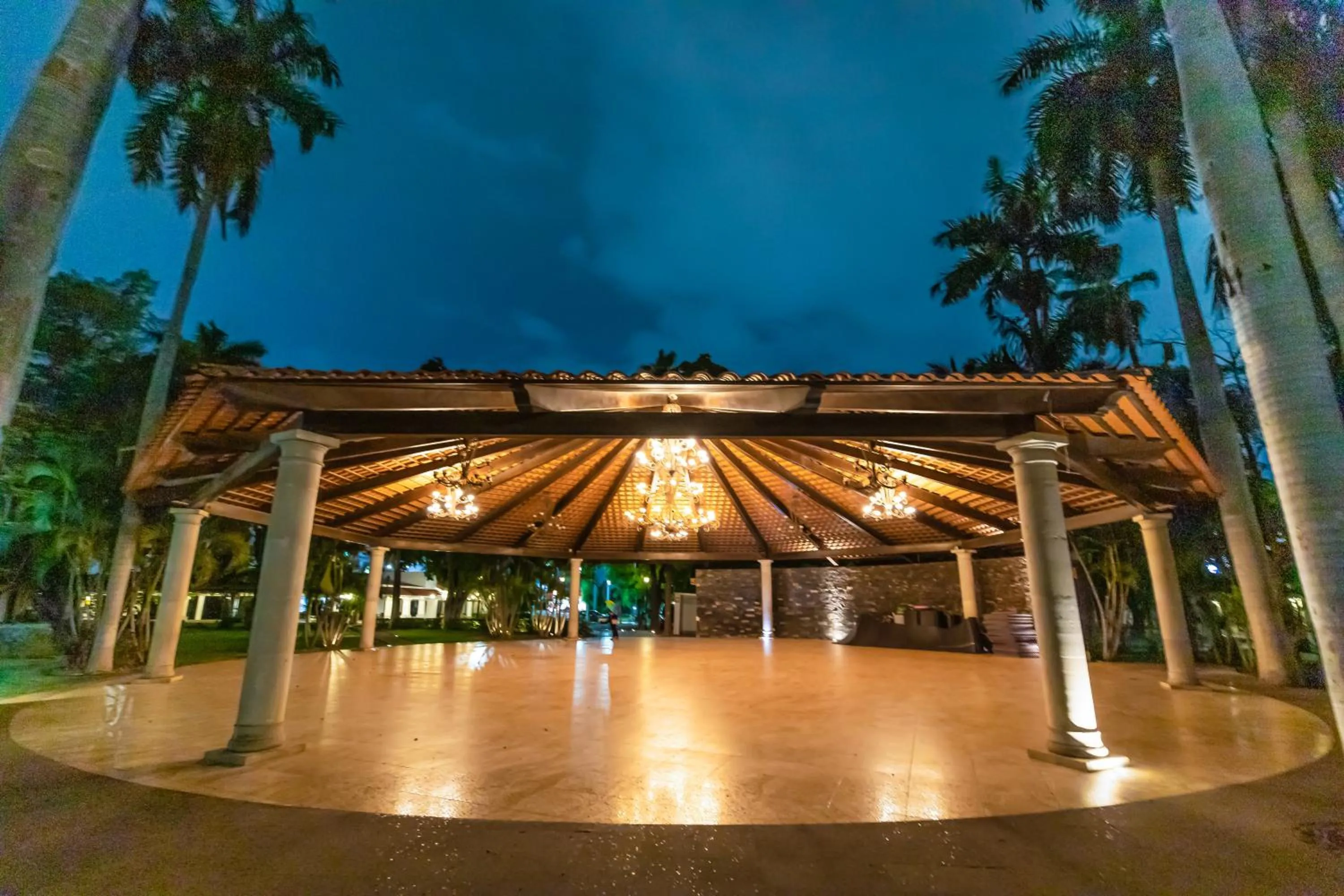 Night in InHouse Select Hacienda Tres Rios Hotel Culiacán