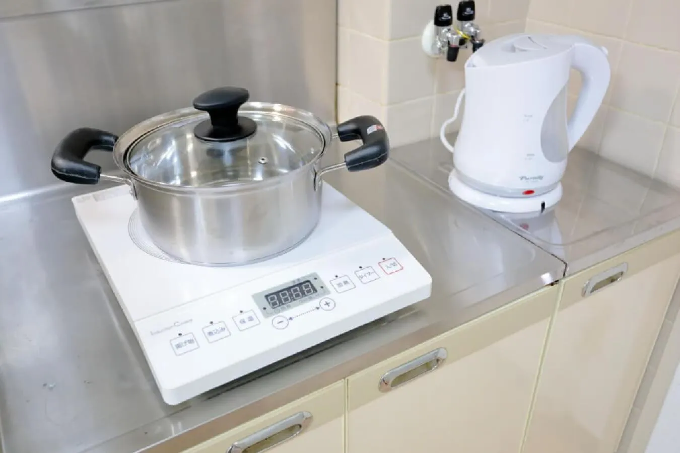 Kitchen or kitchenette in Mansion Pasture TSUKISAMU Fukuzumi