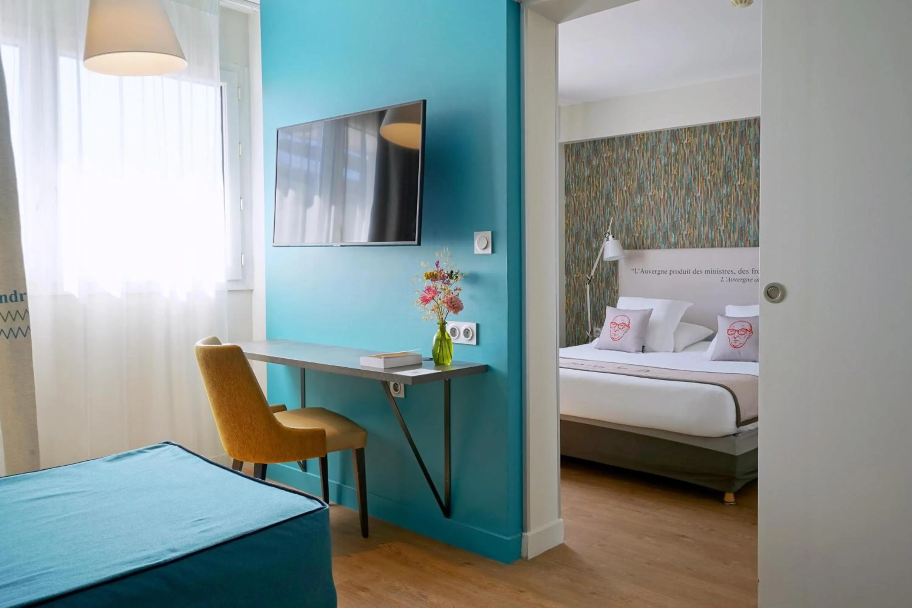 Photo of the whole room, Bed in Hotel Litteraire Alexandre Vialatte, BW Signature Collection