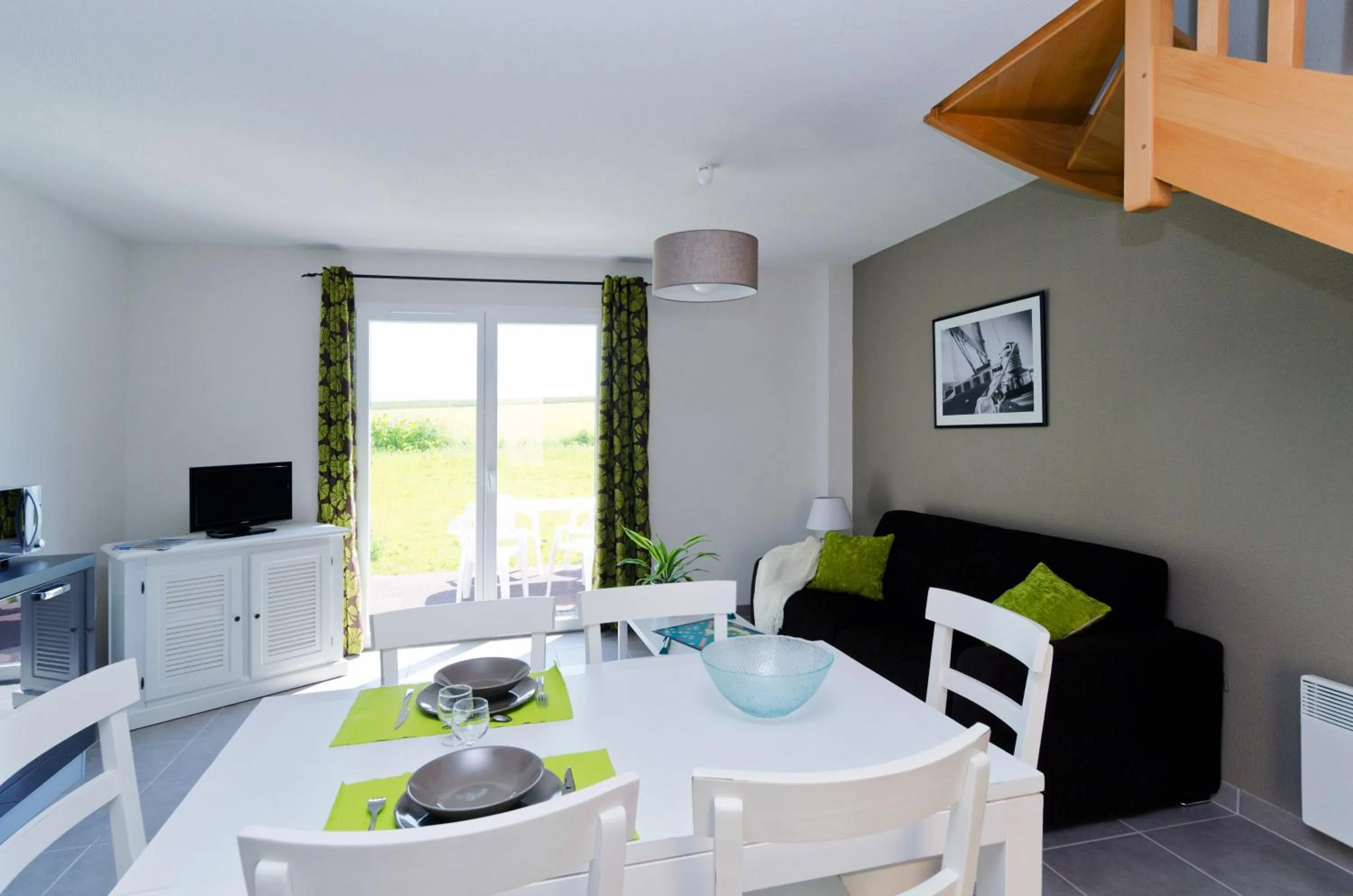 Dining area in Résidence Goélia Le Domaine des Mauriers