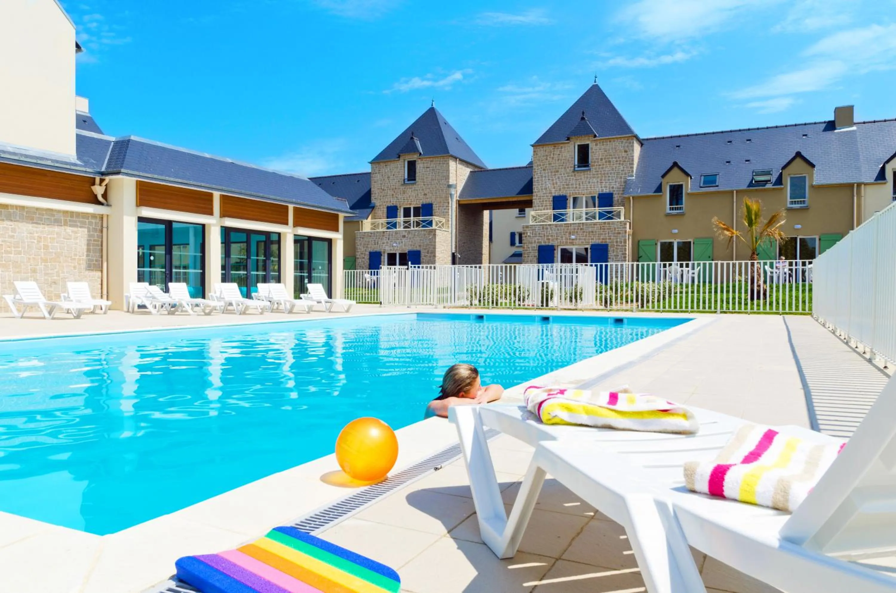 Facade/entrance in Résidence Goélia Le Domaine des Mauriers