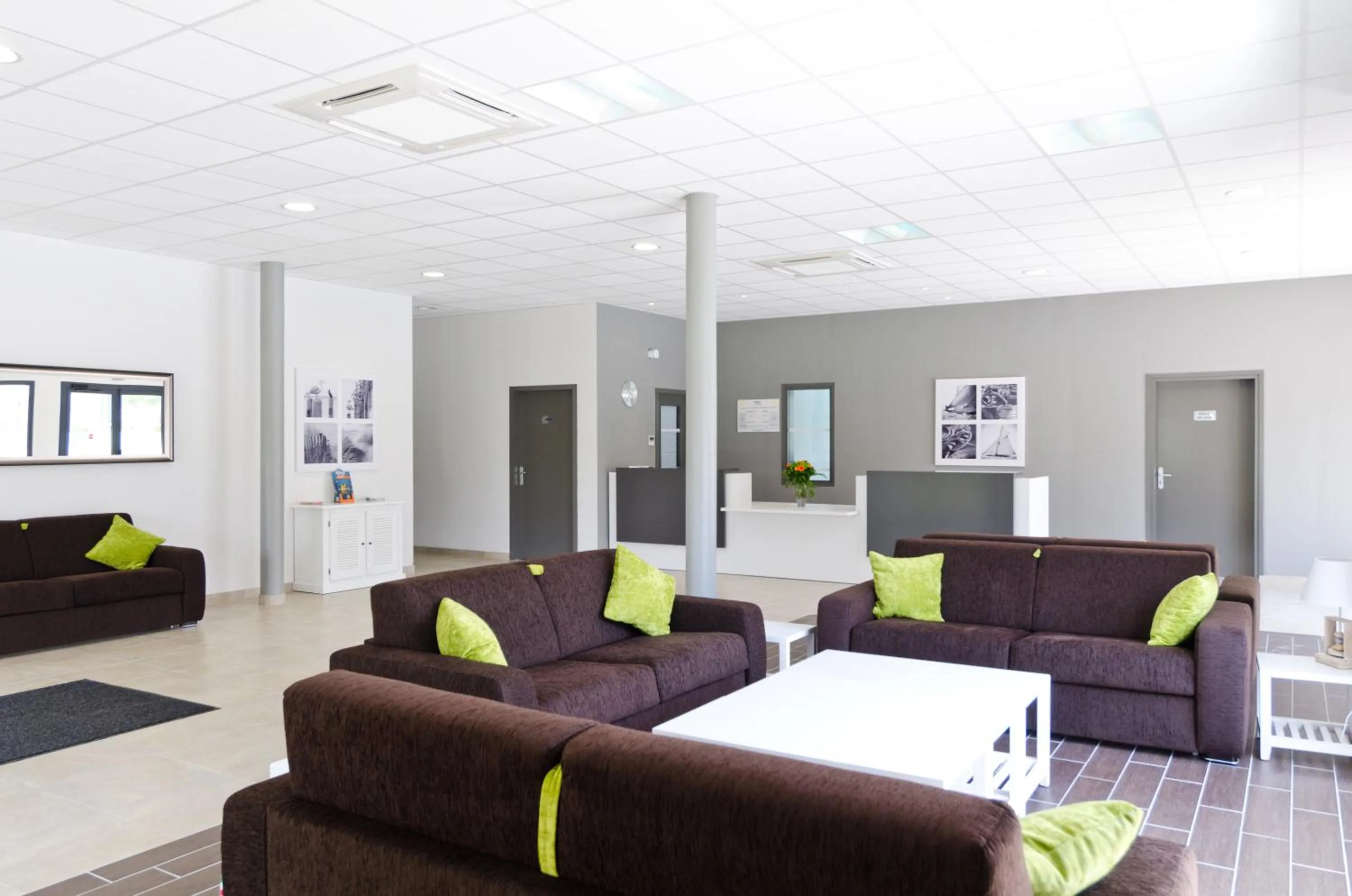 Lobby or reception in Résidence Goélia Le Domaine des Mauriers