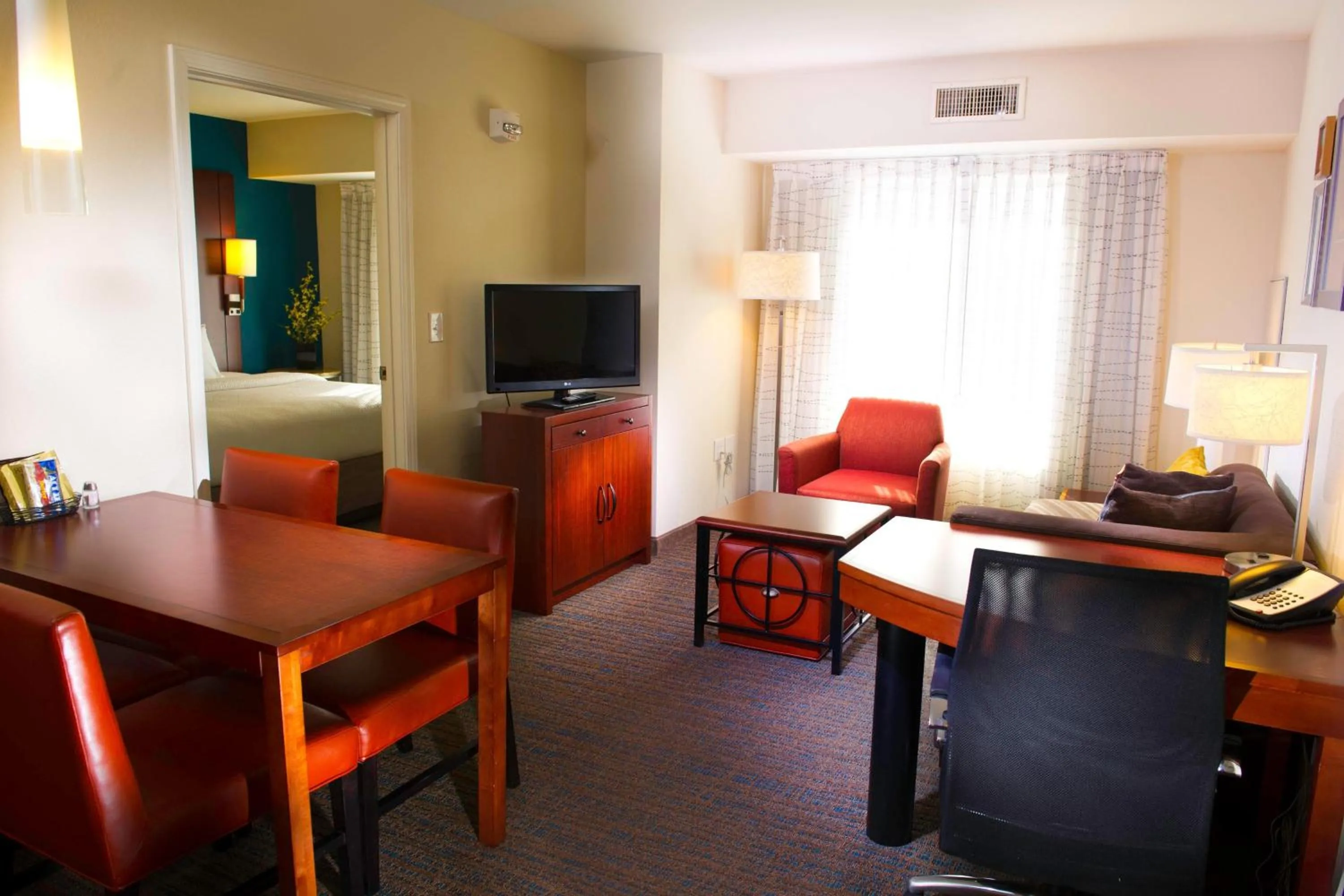 Living room in Residence Inn by Marriott Columbia Northwest/Harbison