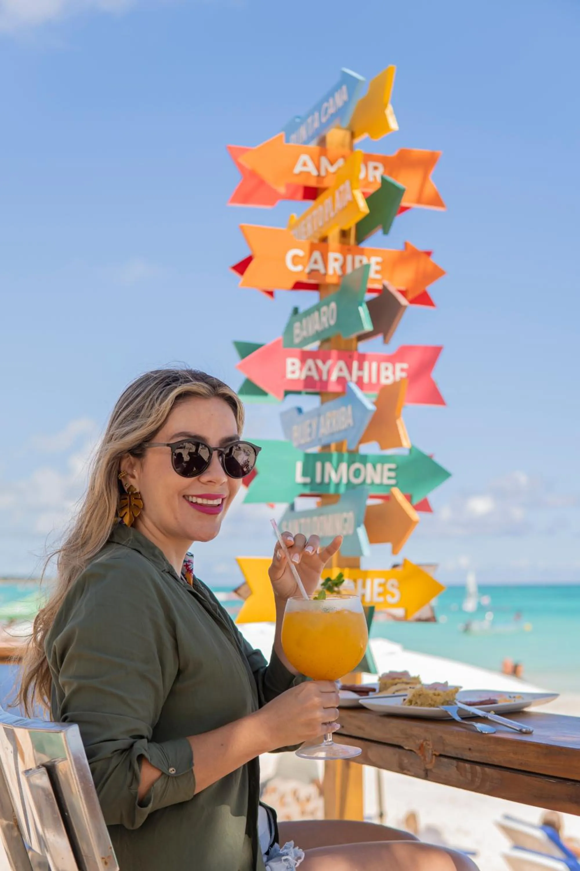 Restaurant/places to eat in Hotel Checkin El Cortecito