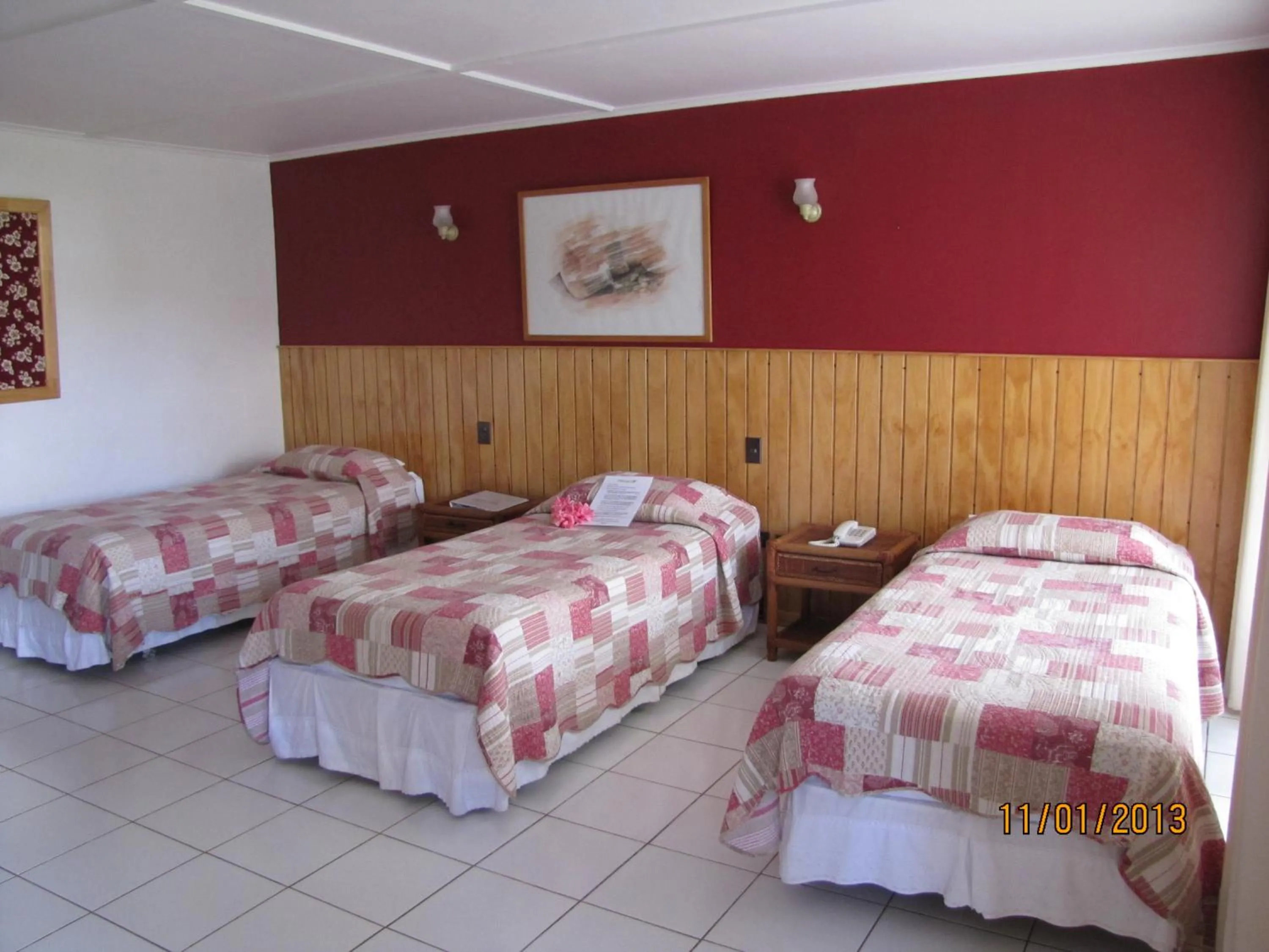 Photo of the whole room, Bed in Hotel Manutara