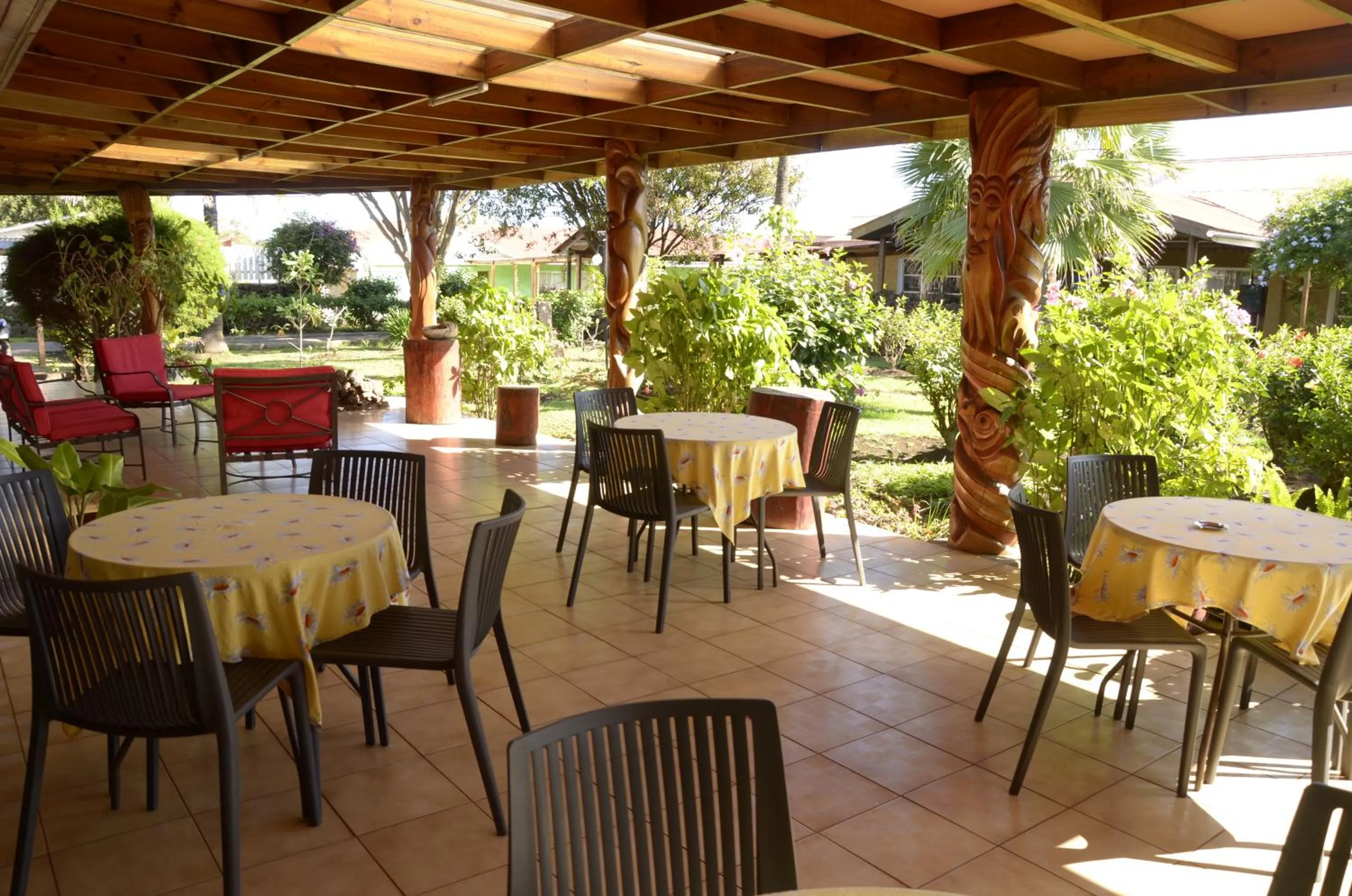 Garden in Hotel Manutara