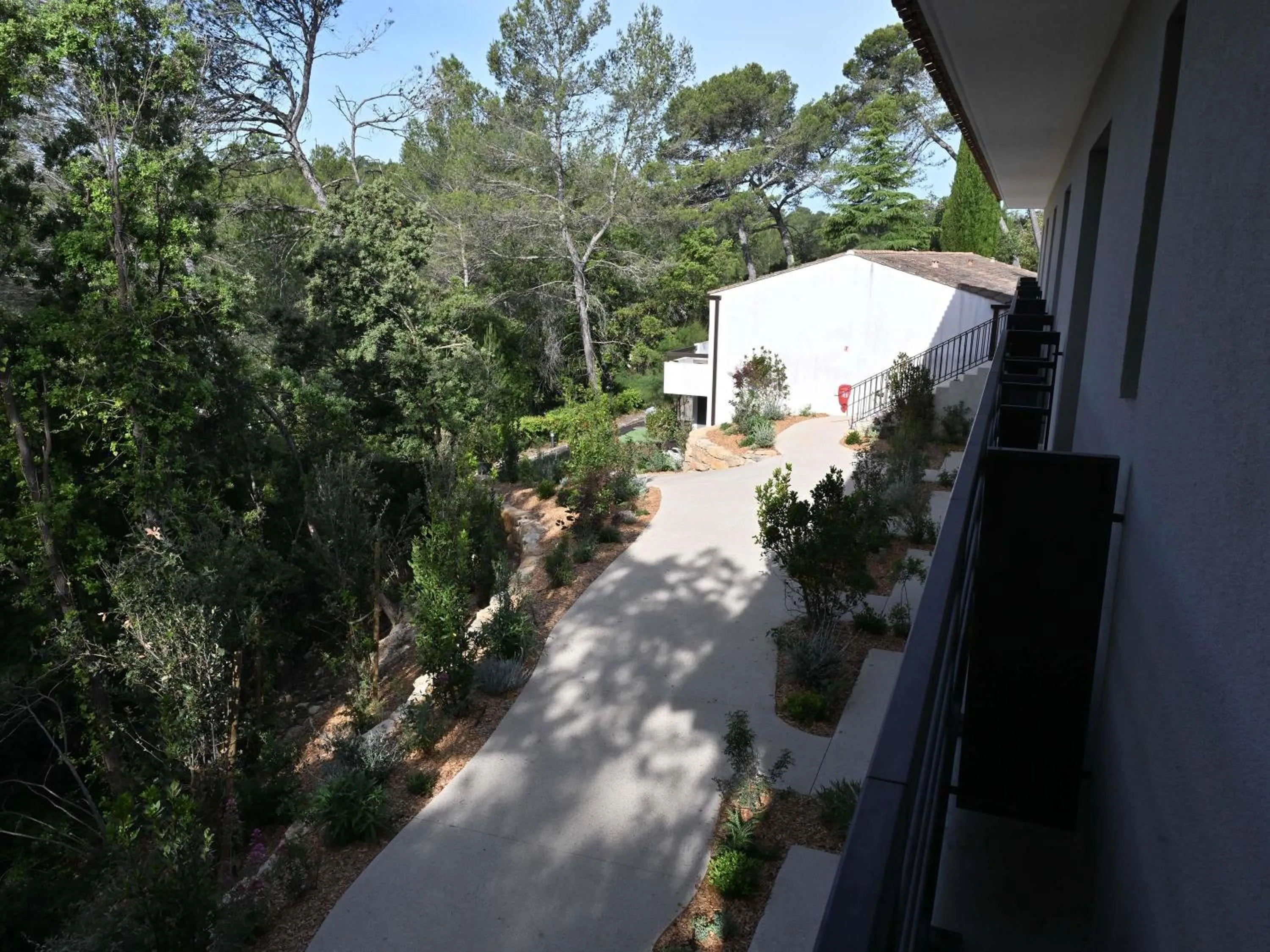 Bedroom in Mercure Brignoles Golf de Barbaroux & Spa
