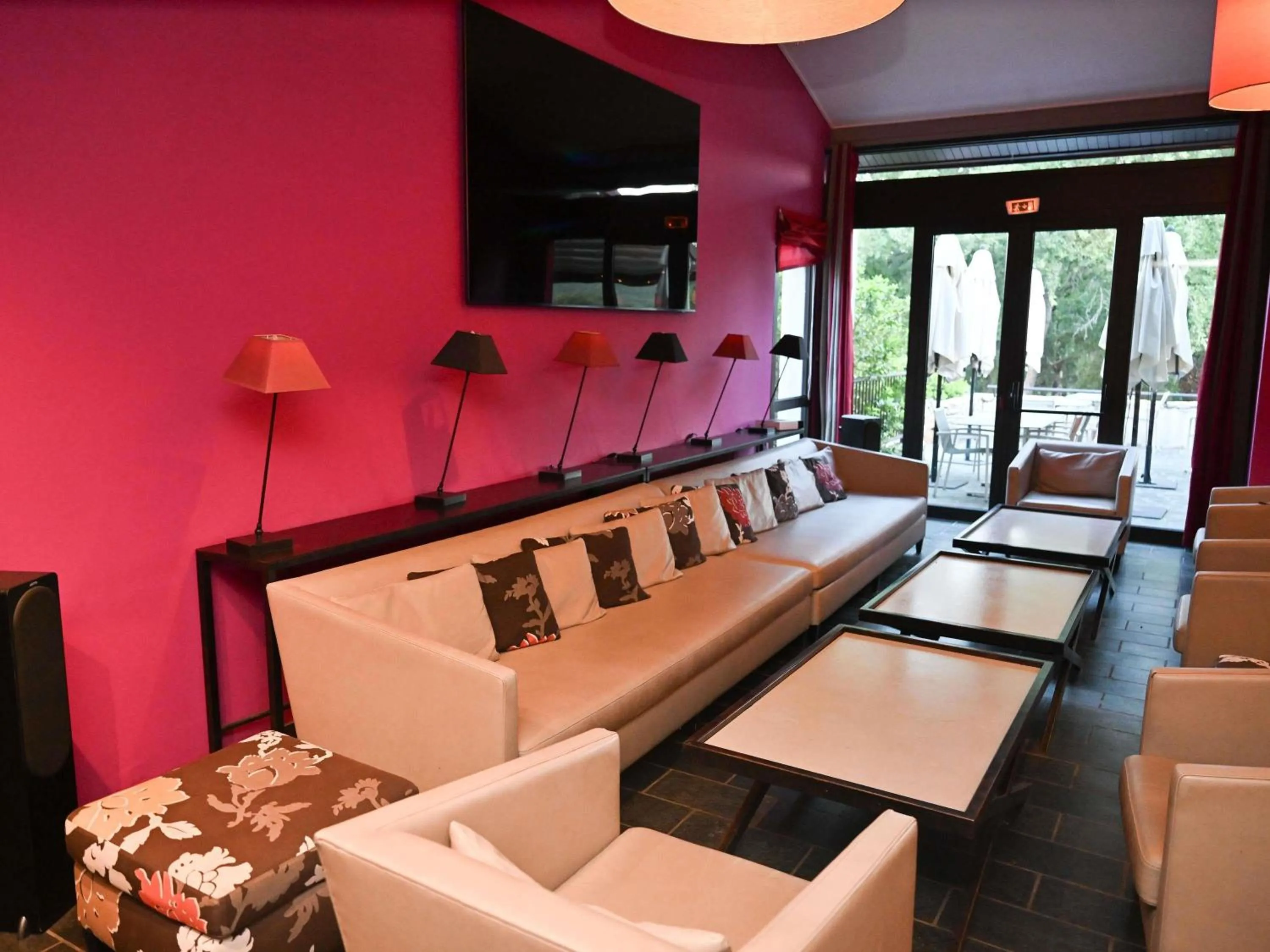 Restaurant/places to eat in Mercure Brignoles Golf de Barbaroux & Spa