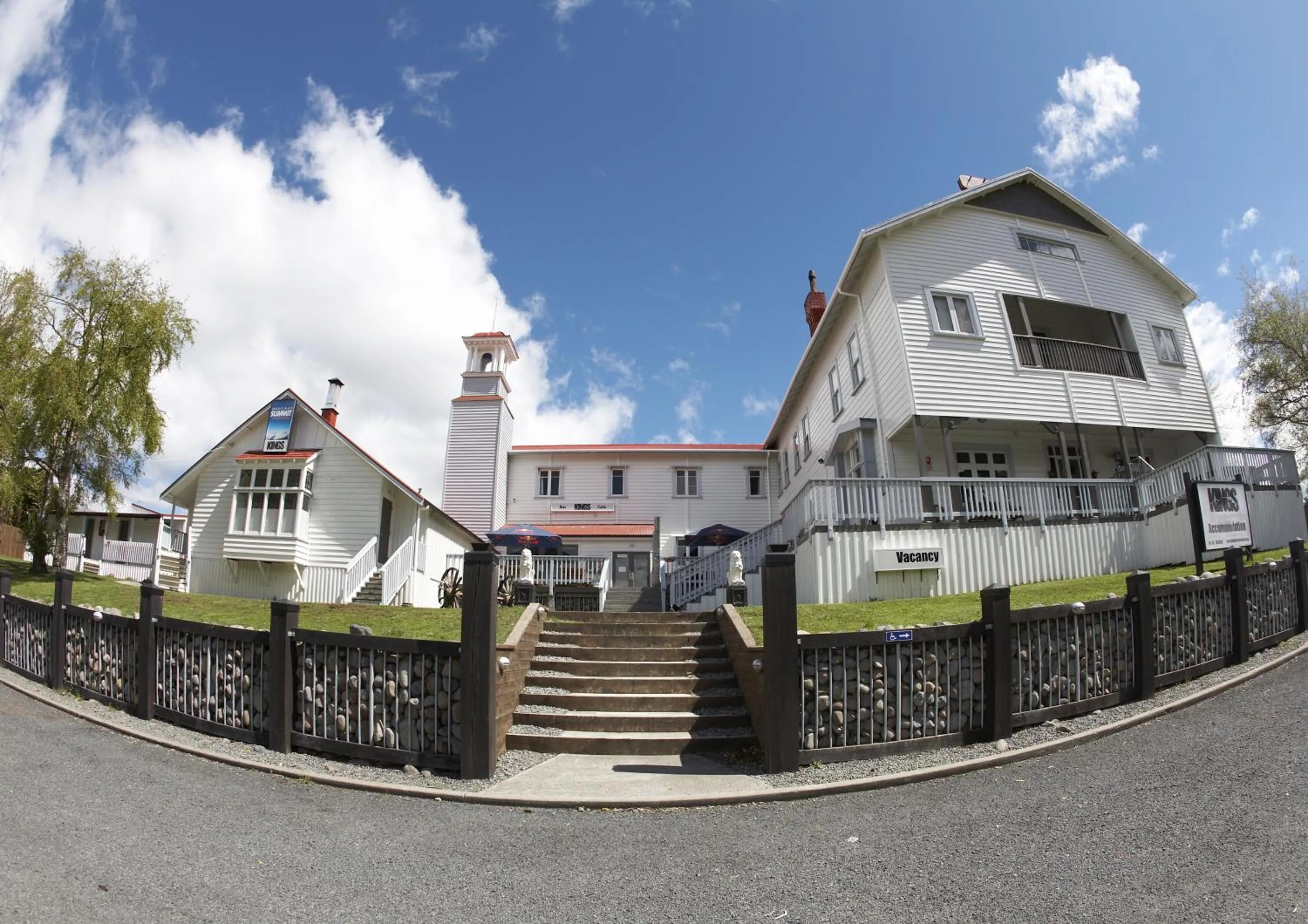 Facade/entrance in Kings Ohakune