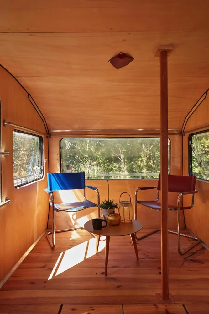 Restaurant/places to eat in La Belle Folie