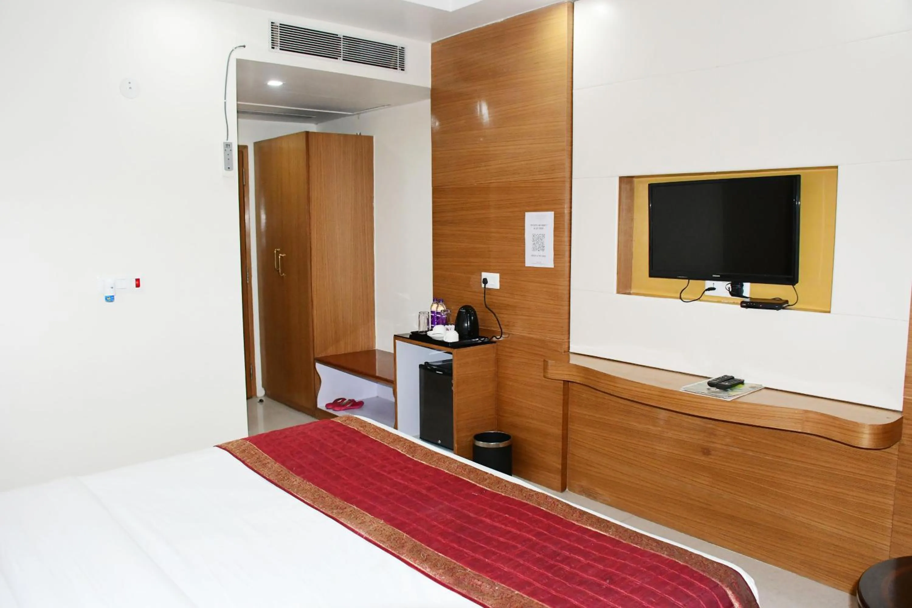 Bedroom, Bed in HOTEL ANAND INTERNATIONAL
