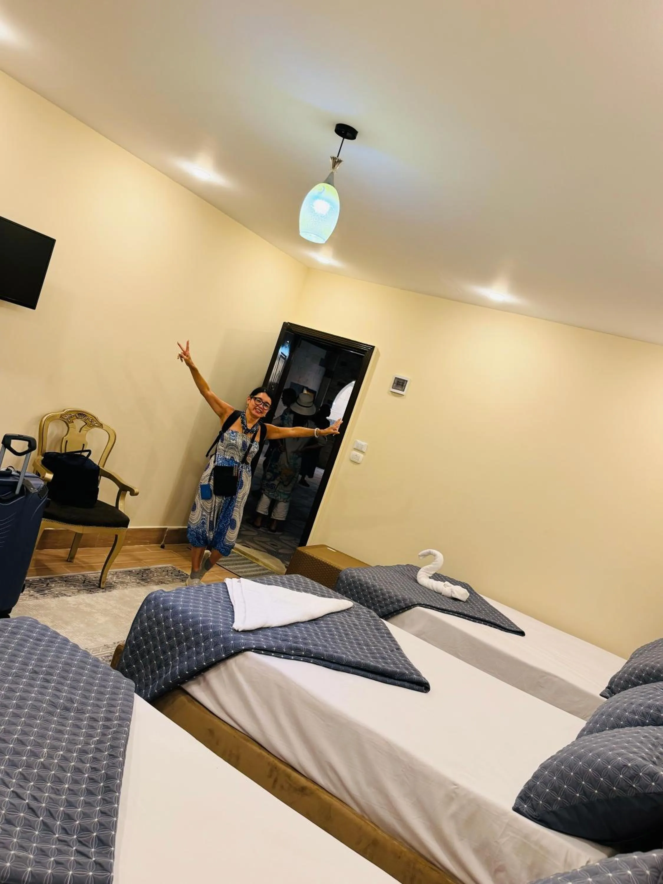 Bed in Sphinx palace pyramids view inn