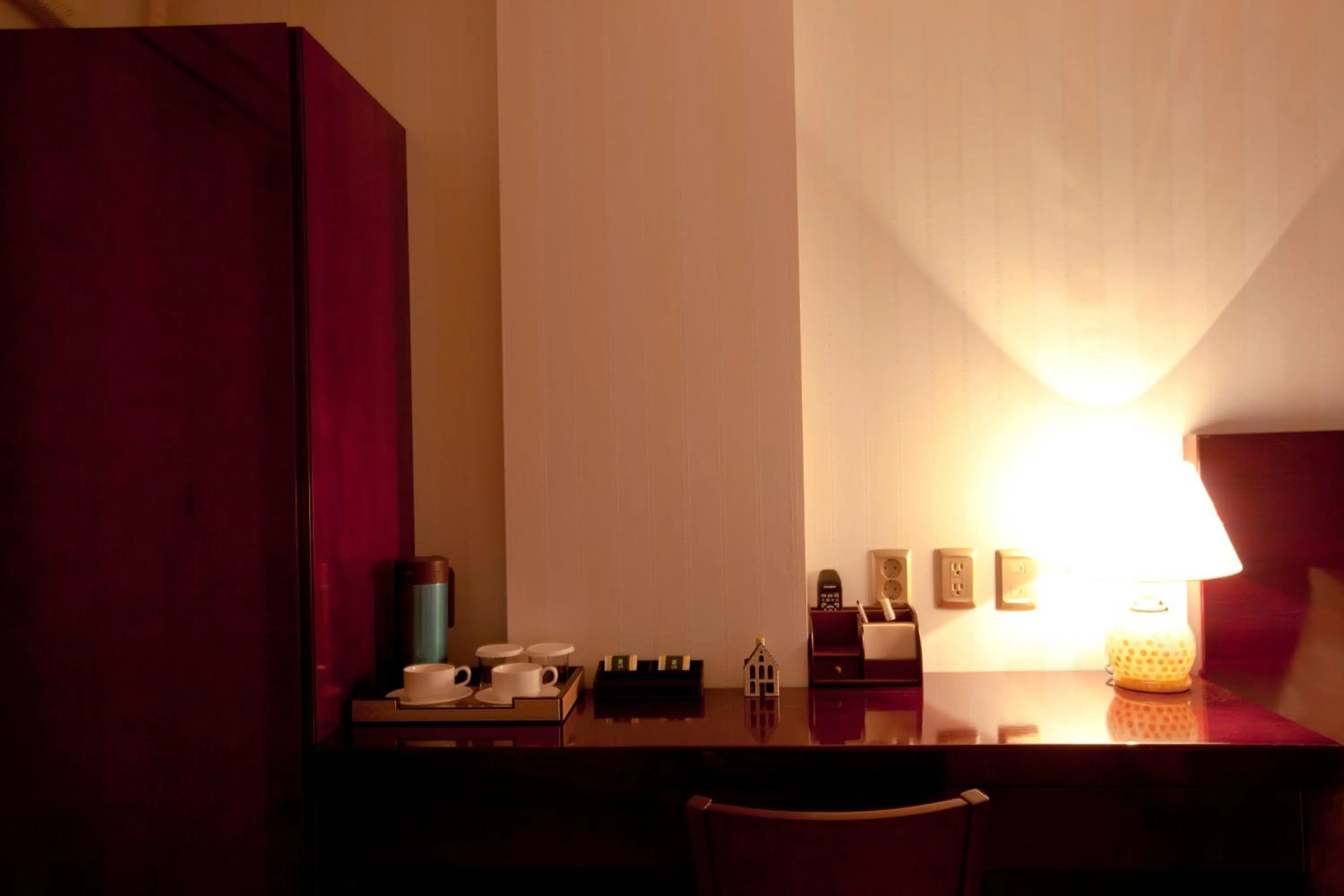 Photo of the whole room in Hotel Daewoo Inn