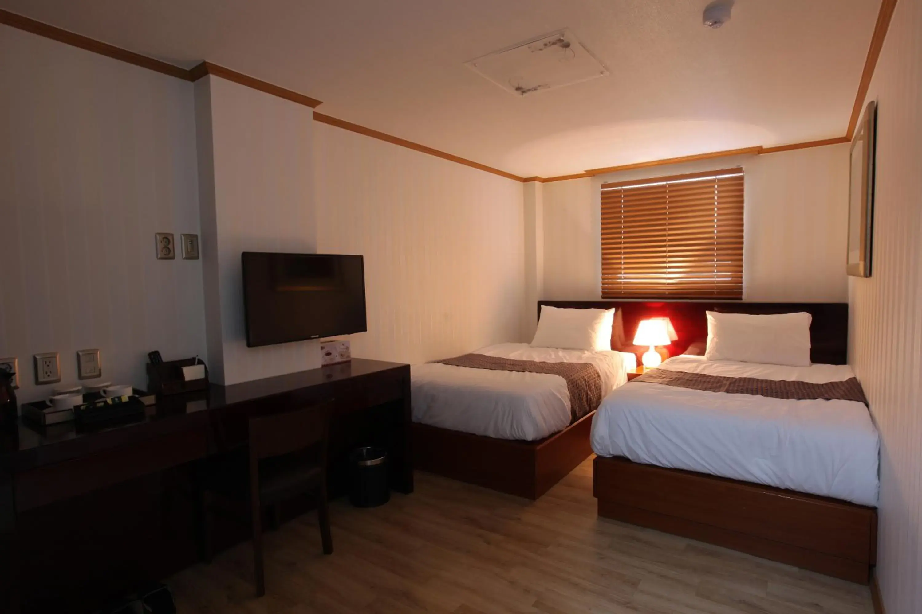 Twin Room in Hotel Daewoo Inn Twin Room in Hotel Daewoo Inn