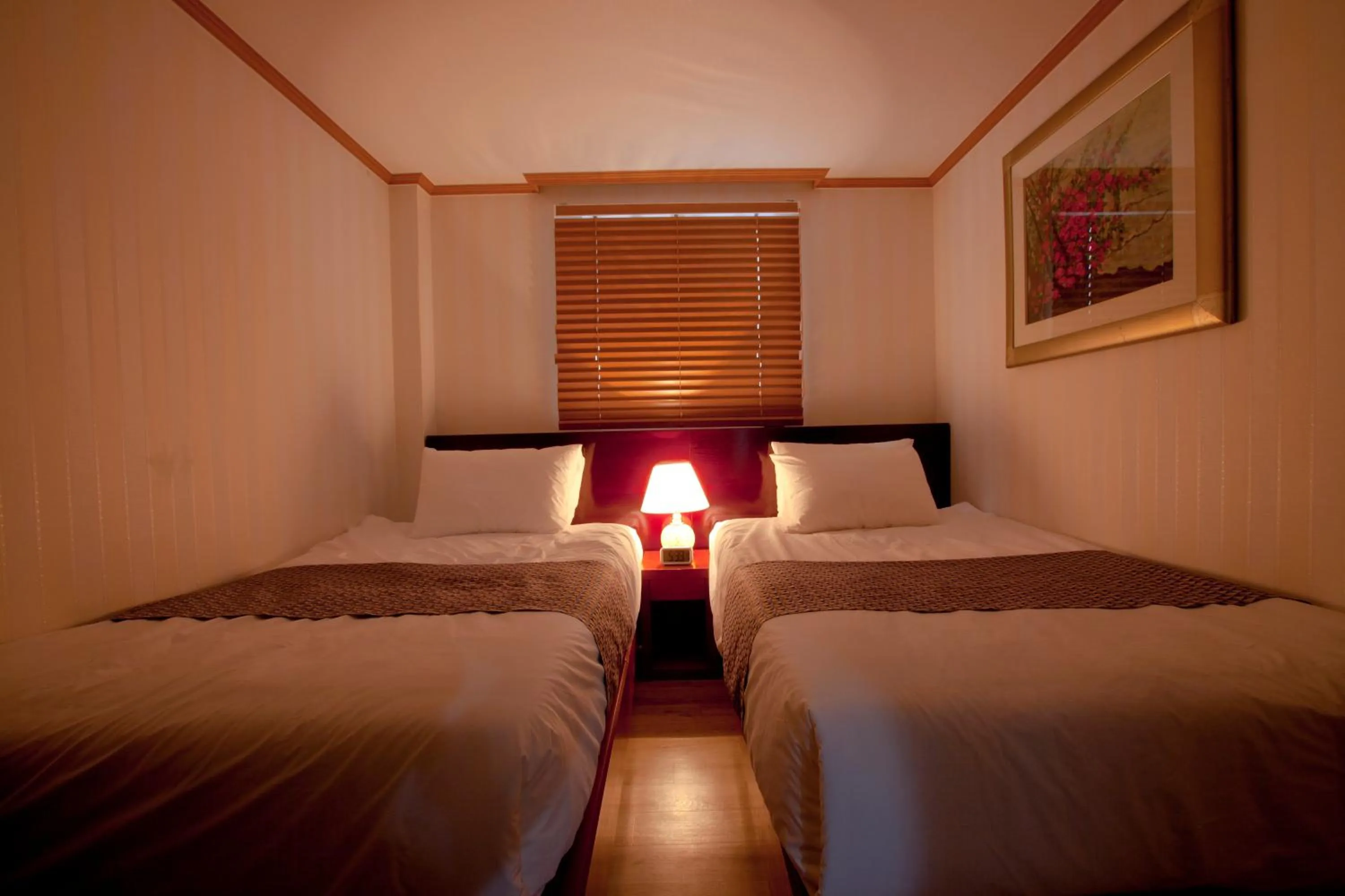 Bedroom, Bed in Hotel Daewoo Inn