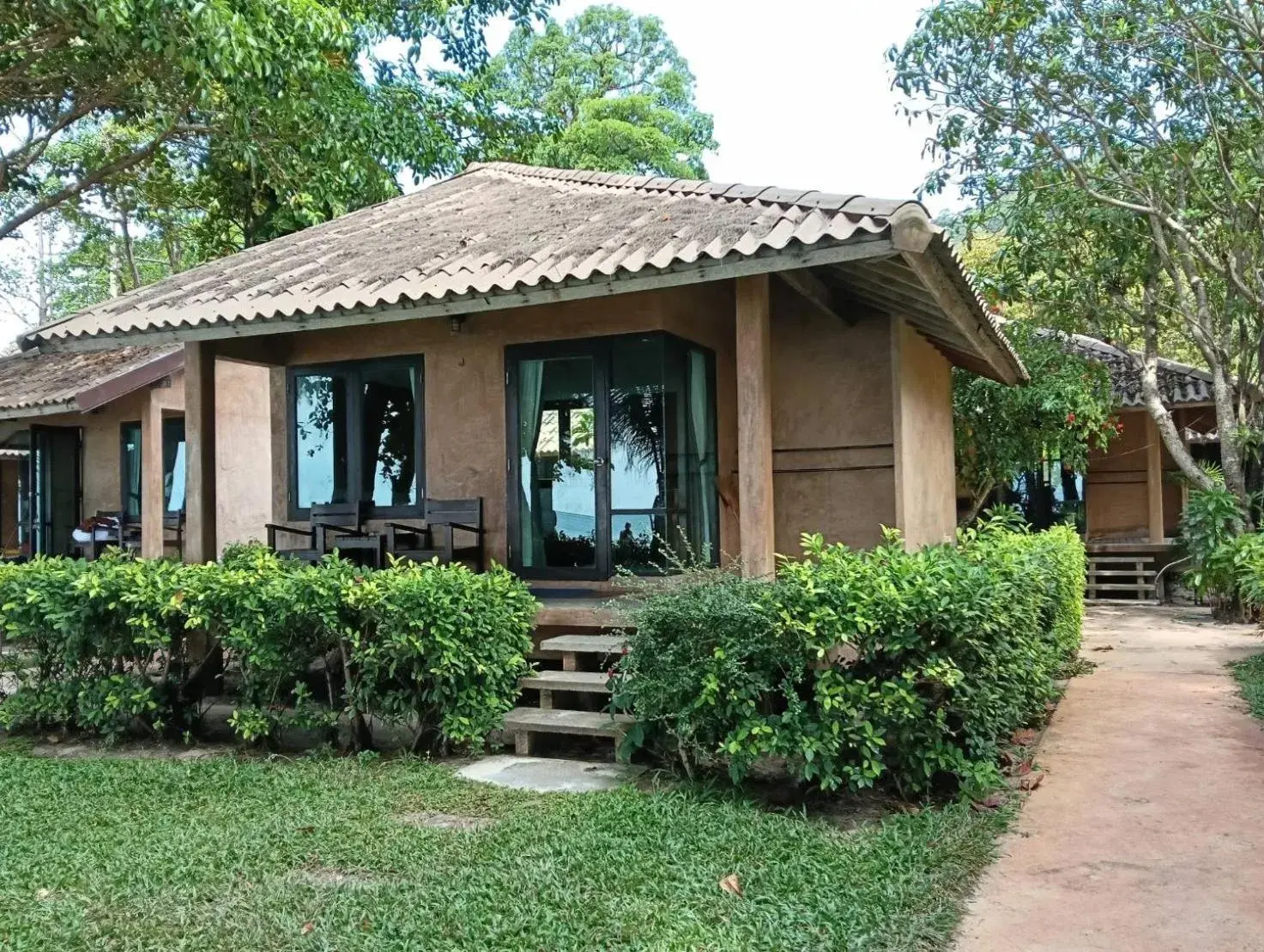 Beach Front Bungalow  in Flora I Talay Beach Front Bungalow  in Flora I Talay