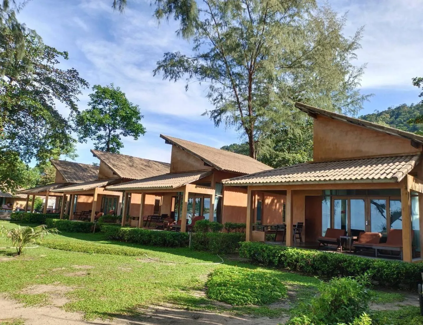 Garden in Flora I Talay