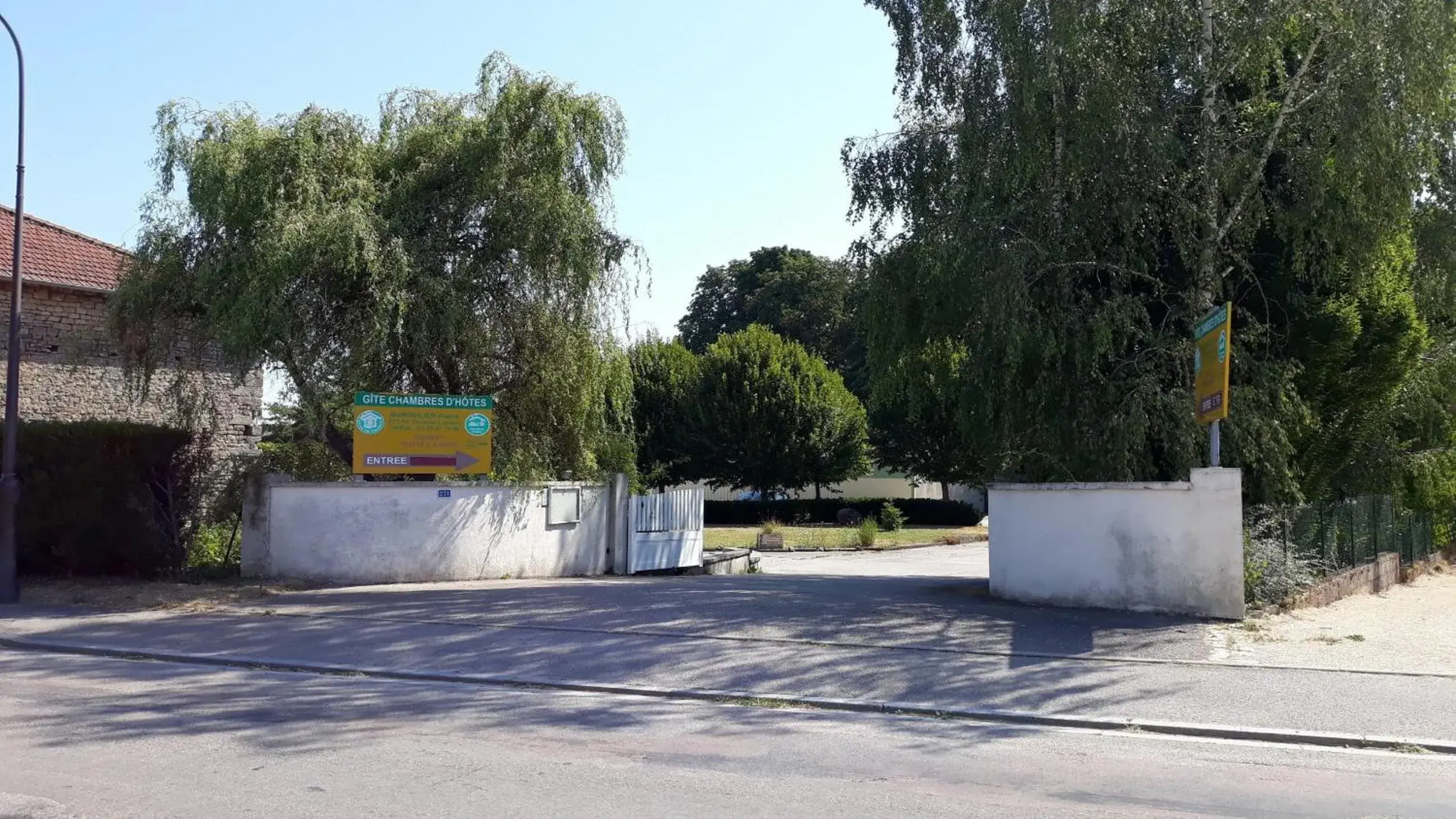 Apartment - Ground Floor in CHEZ PIERRE Apartment - Ground Floor in CHEZ PIERRE