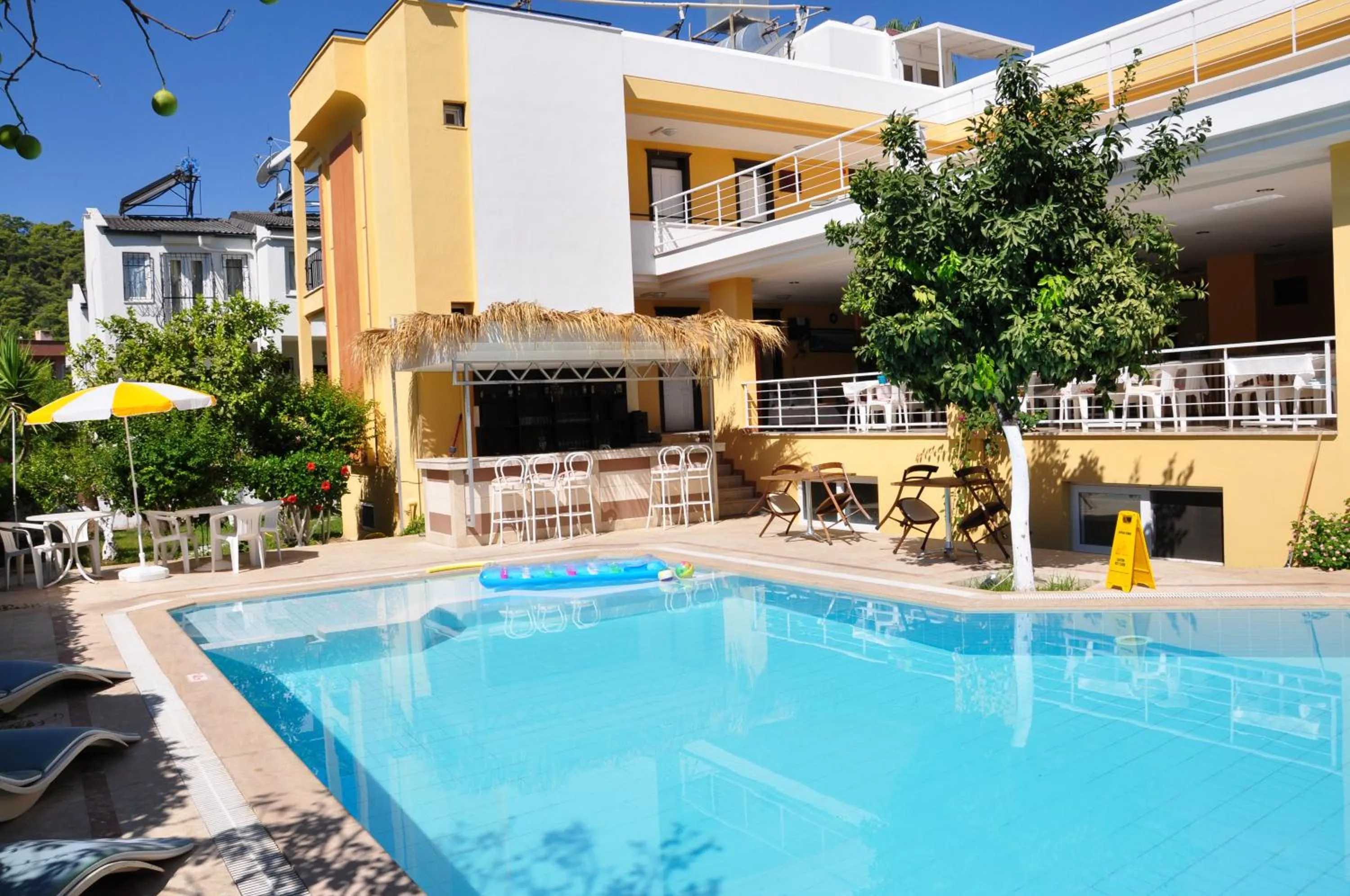 Swimming pool in Tuncer Garden Hotel