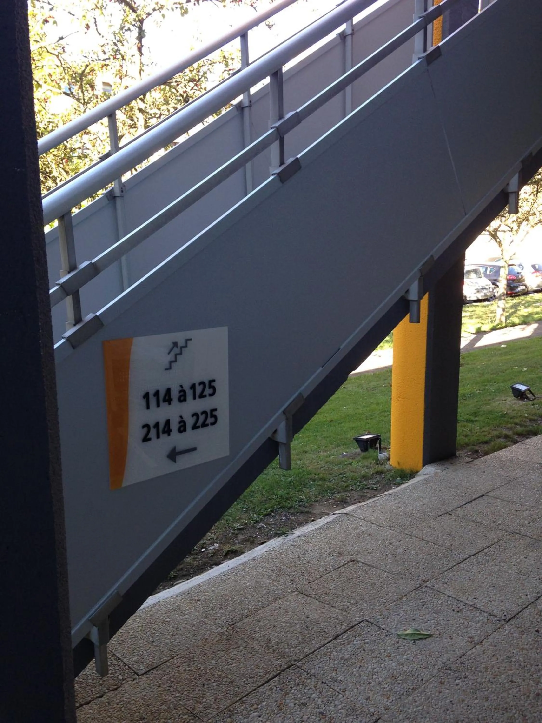 Facade/entrance in Premiere Classe Marne la Vallée - Torcy