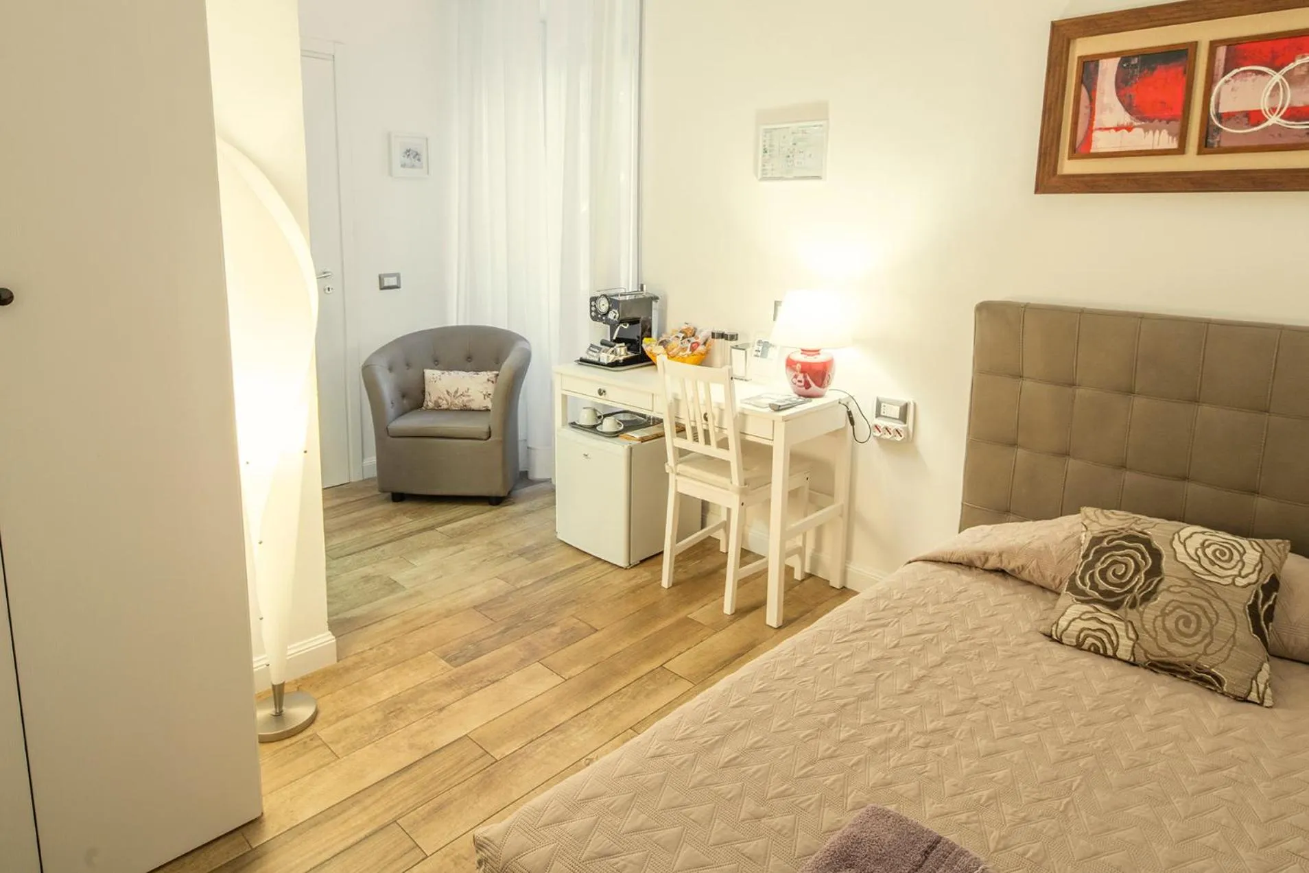 Bed in GARDEN HOUSE - Luxury Guest House - Self check-in only