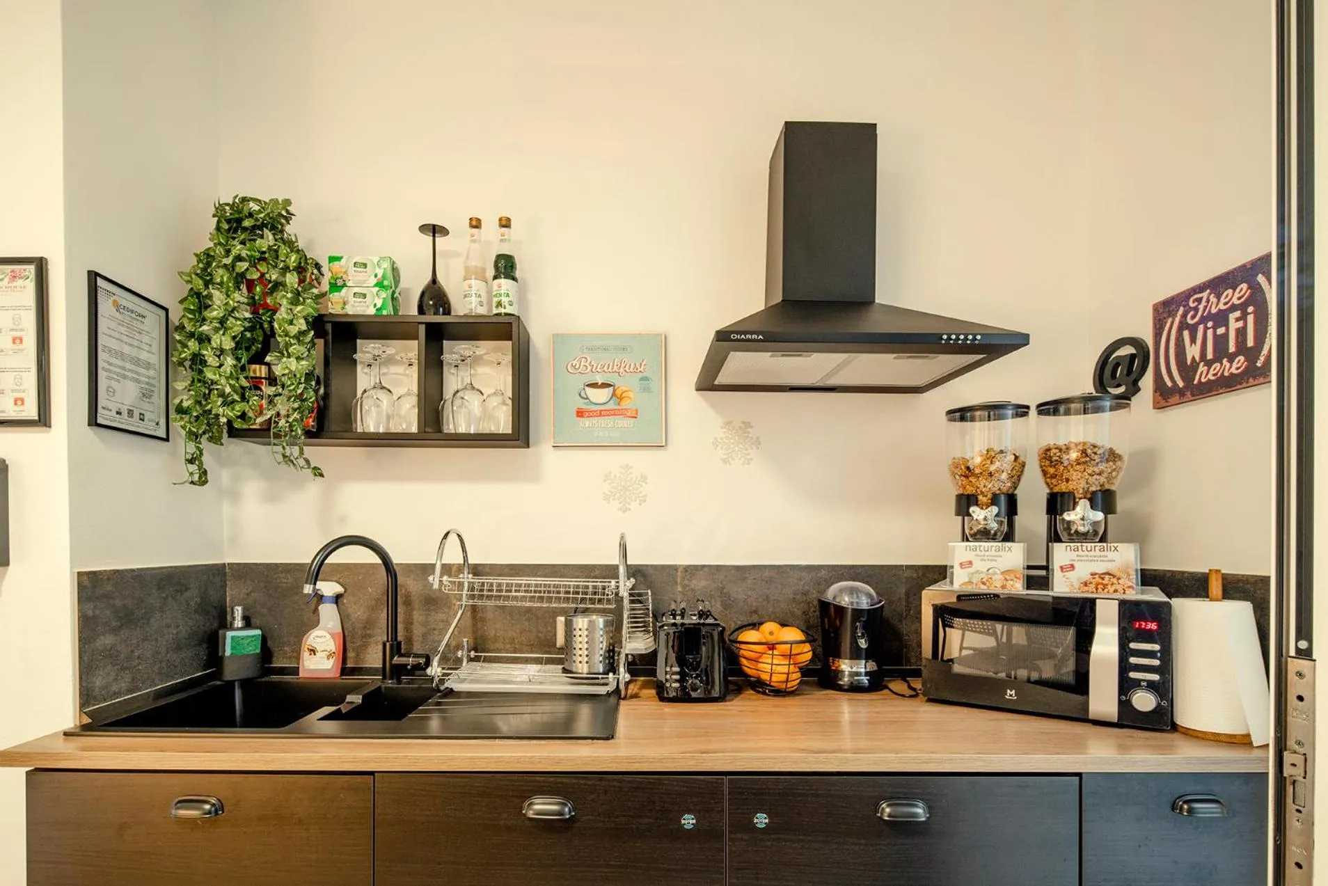 Communal kitchen in GARDEN HOUSE - Luxury Guest House - Self check-in only