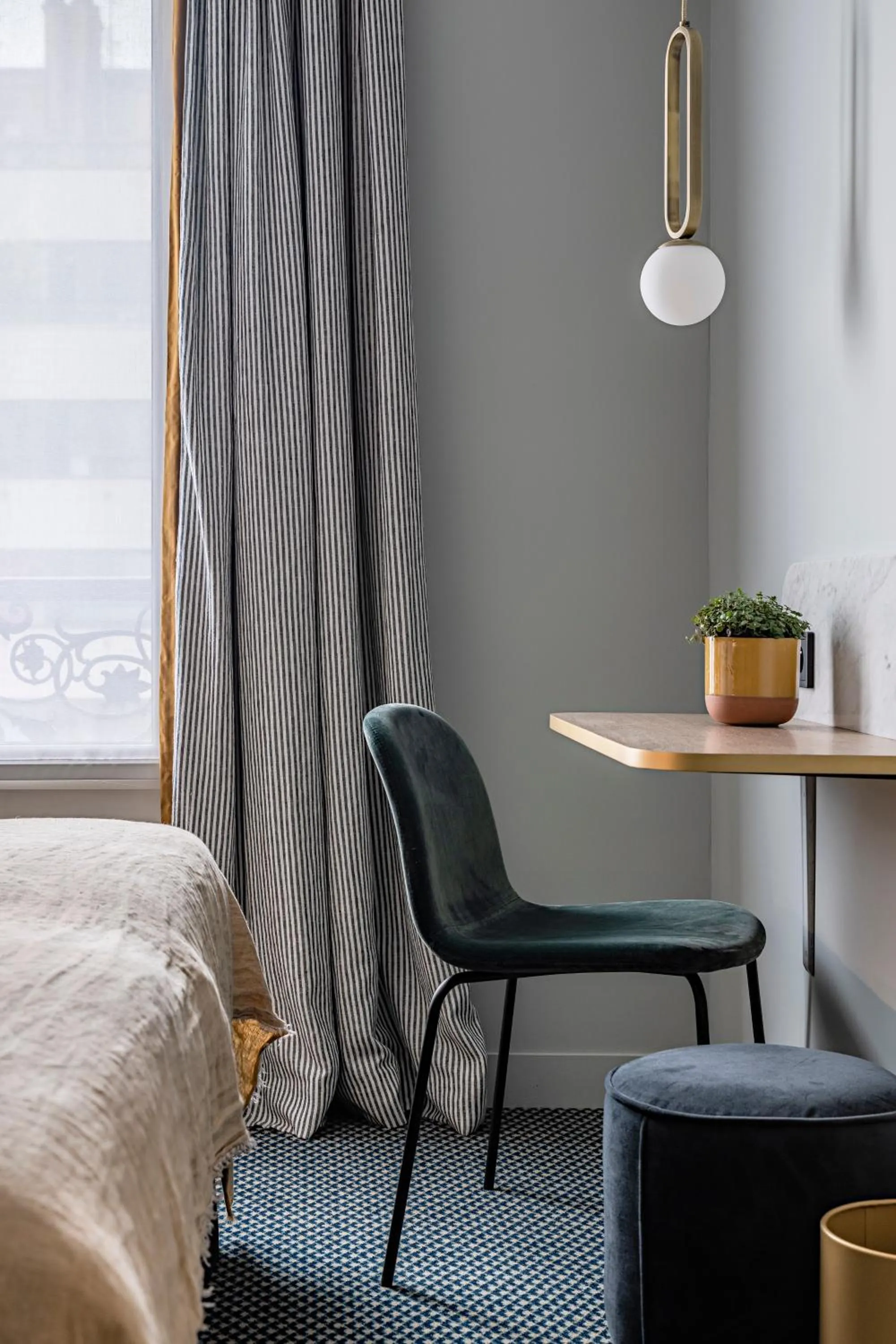 Bed in Hôtel Léopold - Orso Hotels