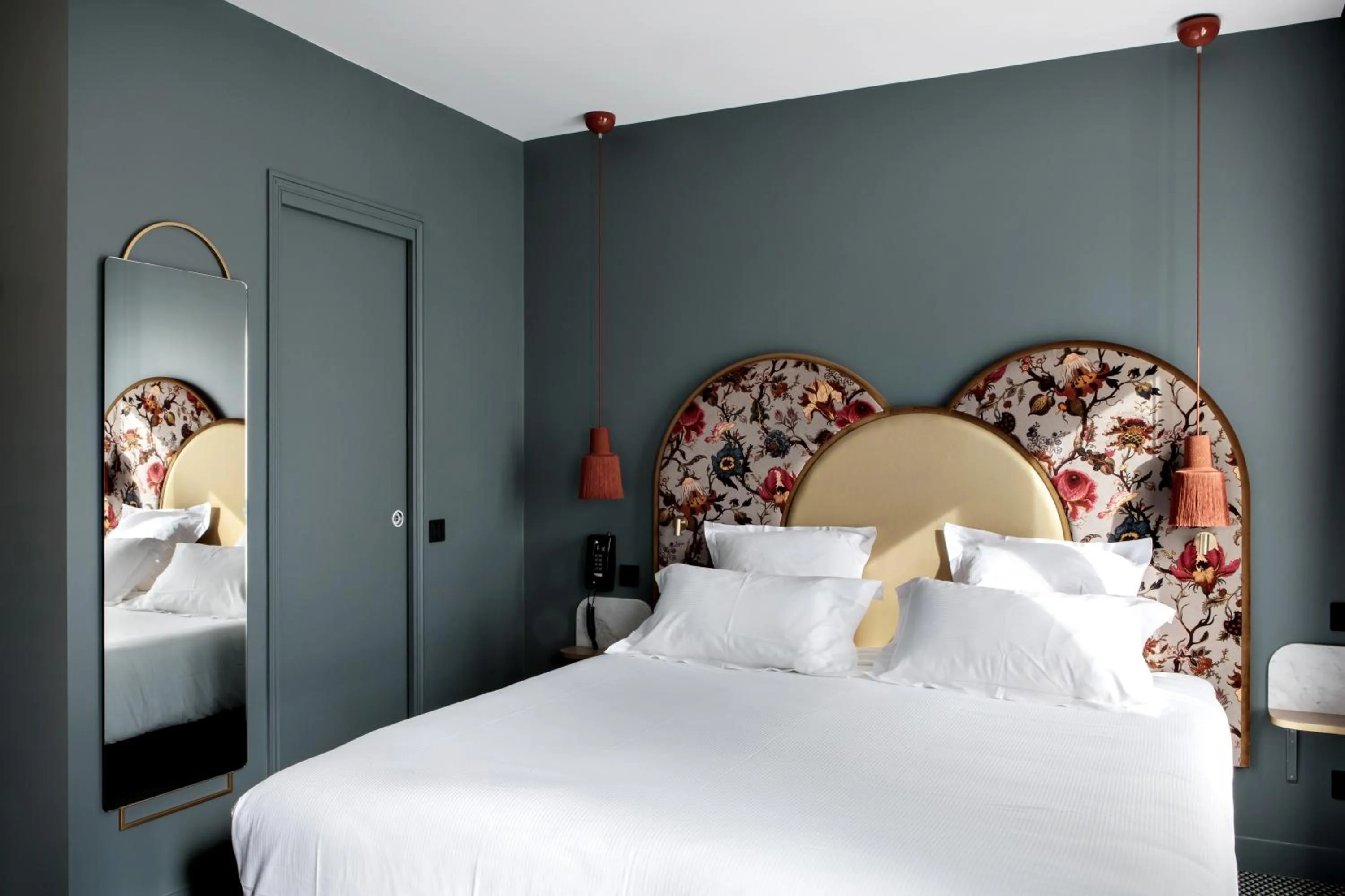 Bed in Hôtel Léopold - Orso Hotels