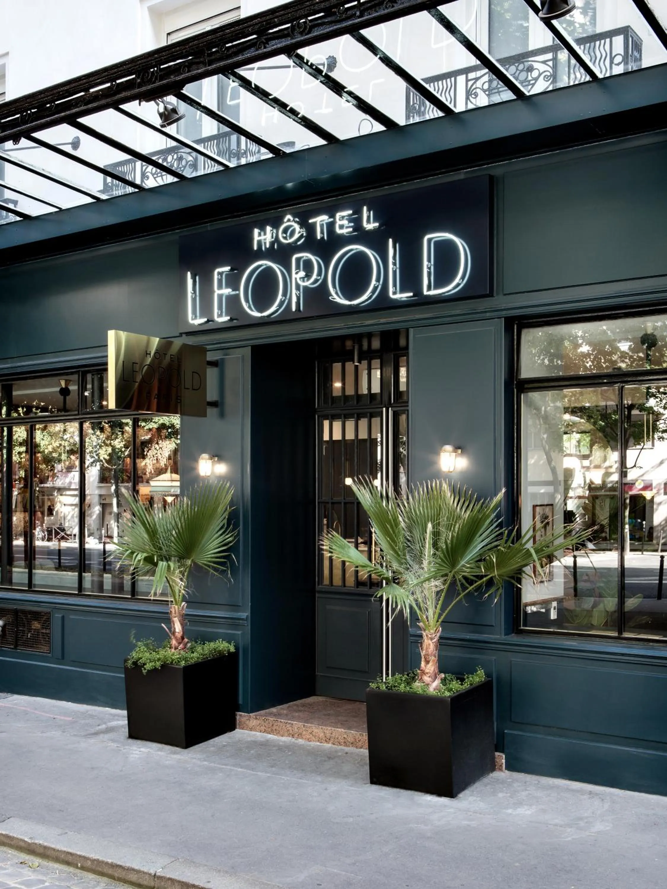 Property building in Hôtel Léopold - Orso Hotels