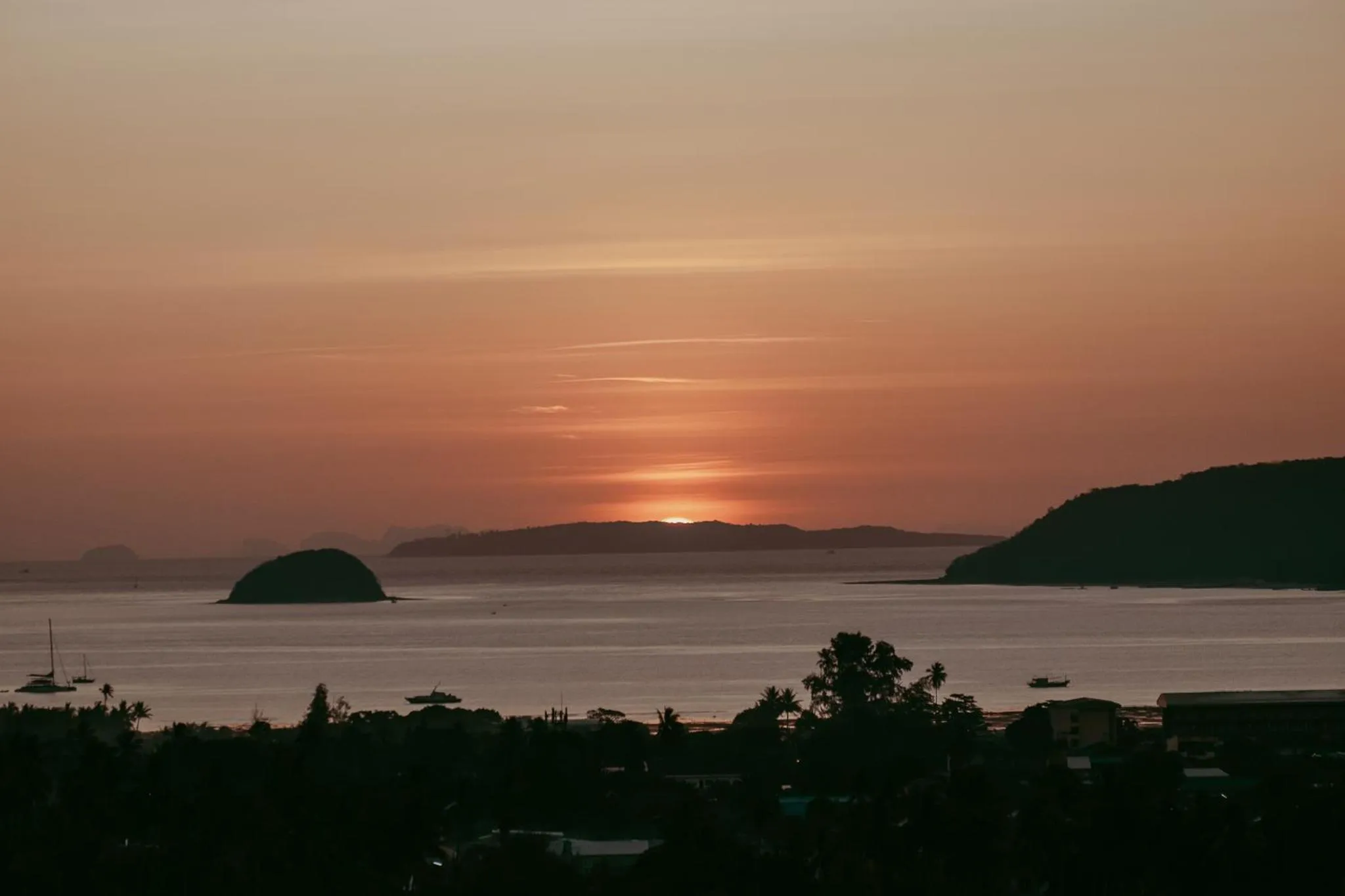 Sunrise in The View Rawada Phuket