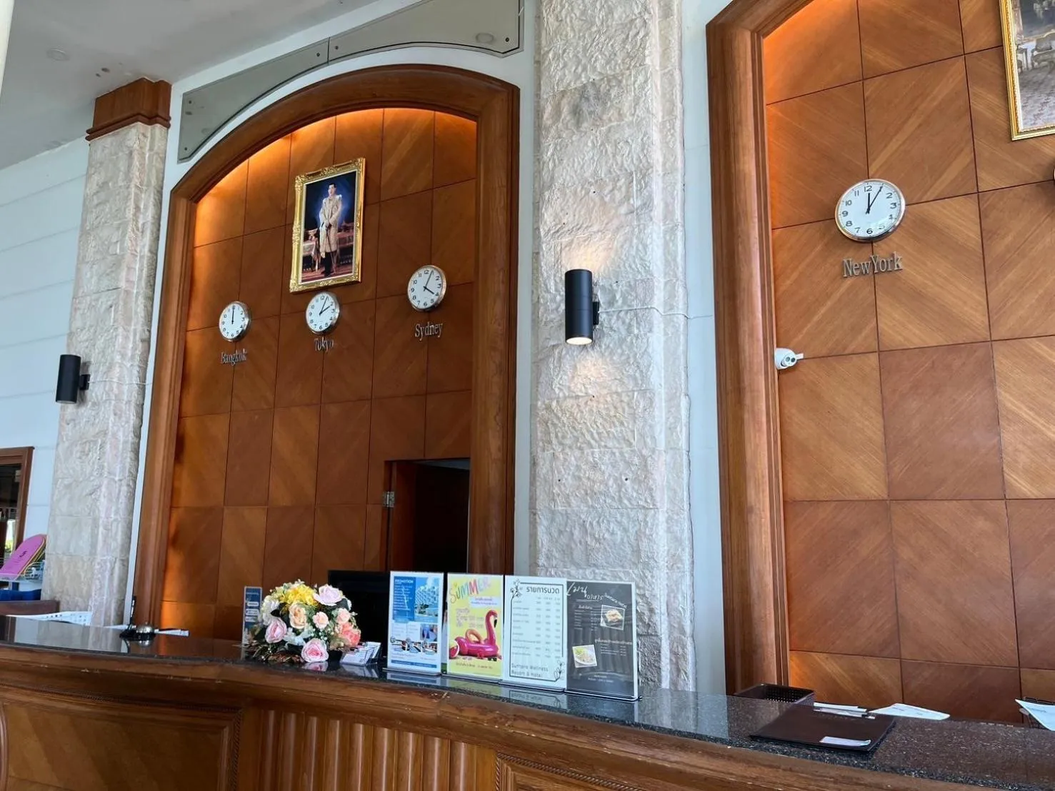 Lobby or reception in Suntara Wellness Resort & Hotel