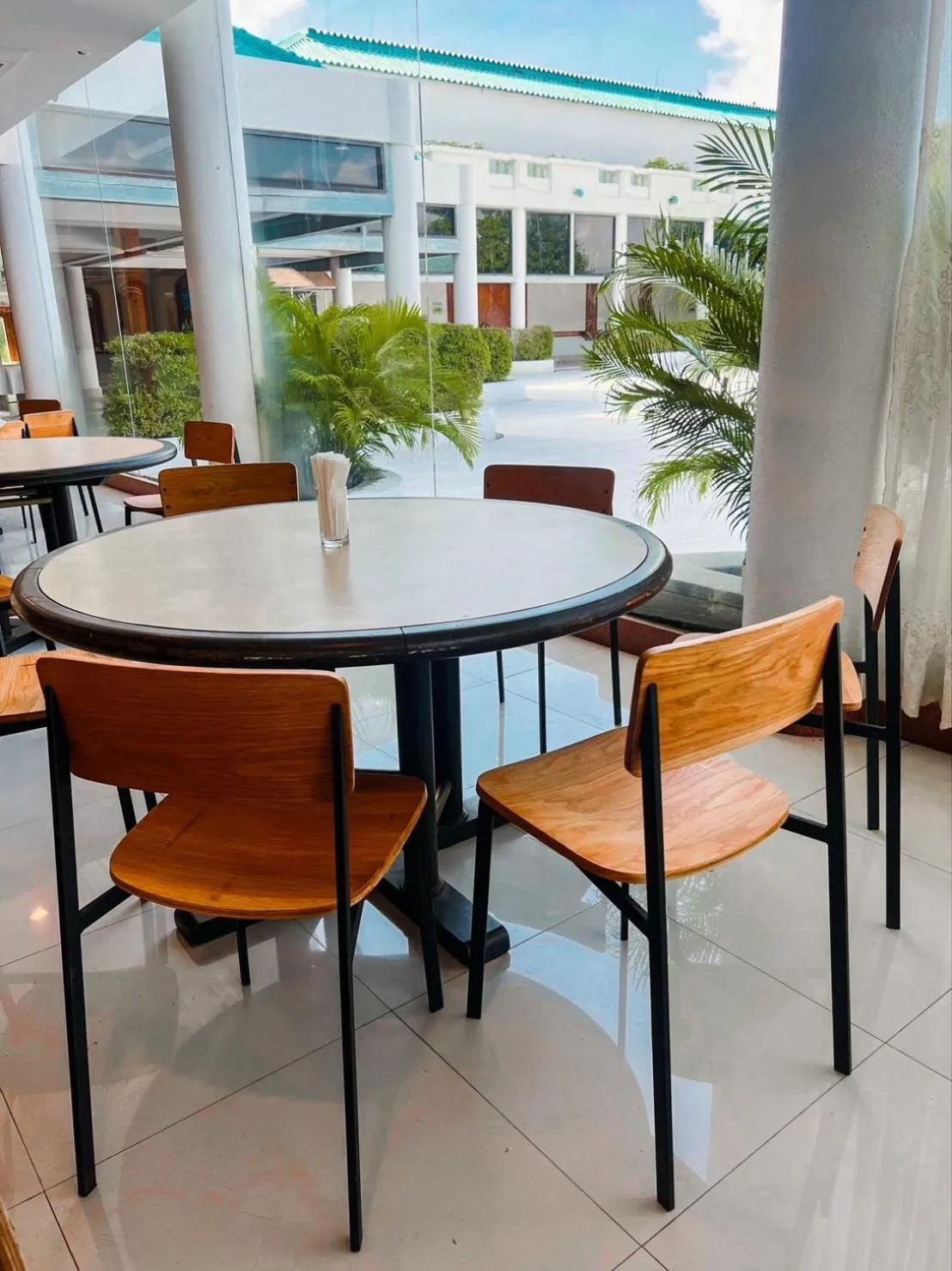 Seating area in Suntara Wellness Resort & Hotel