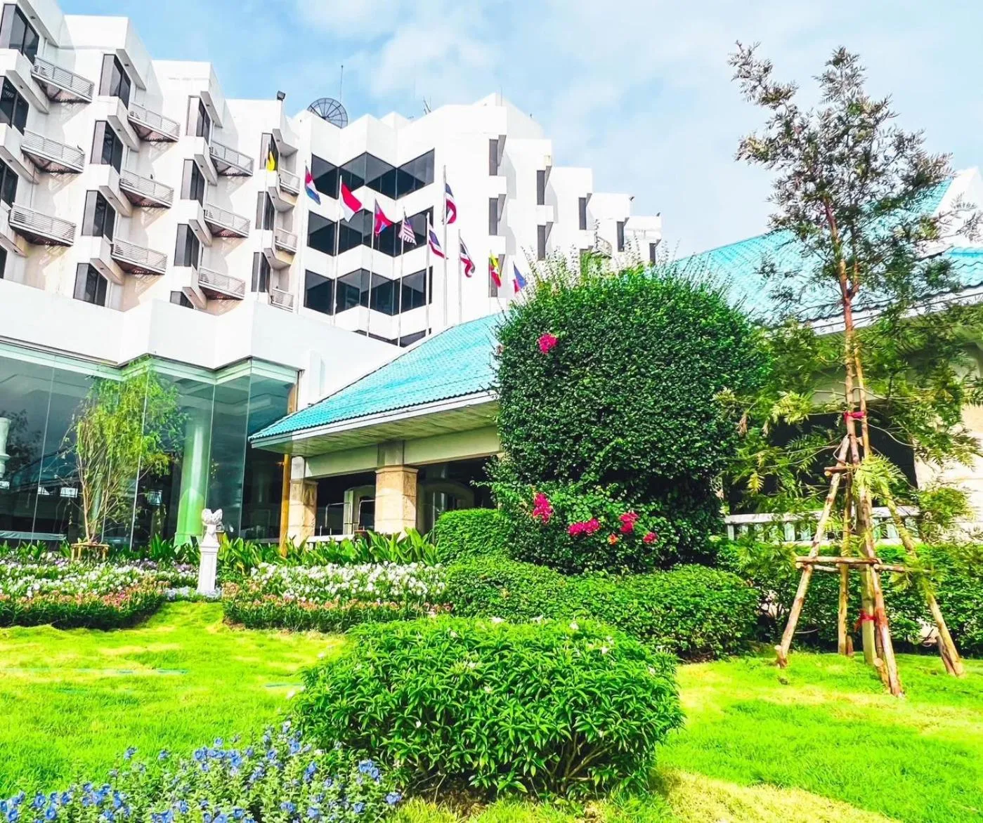 Garden view in Suntara Wellness Resort & Hotel