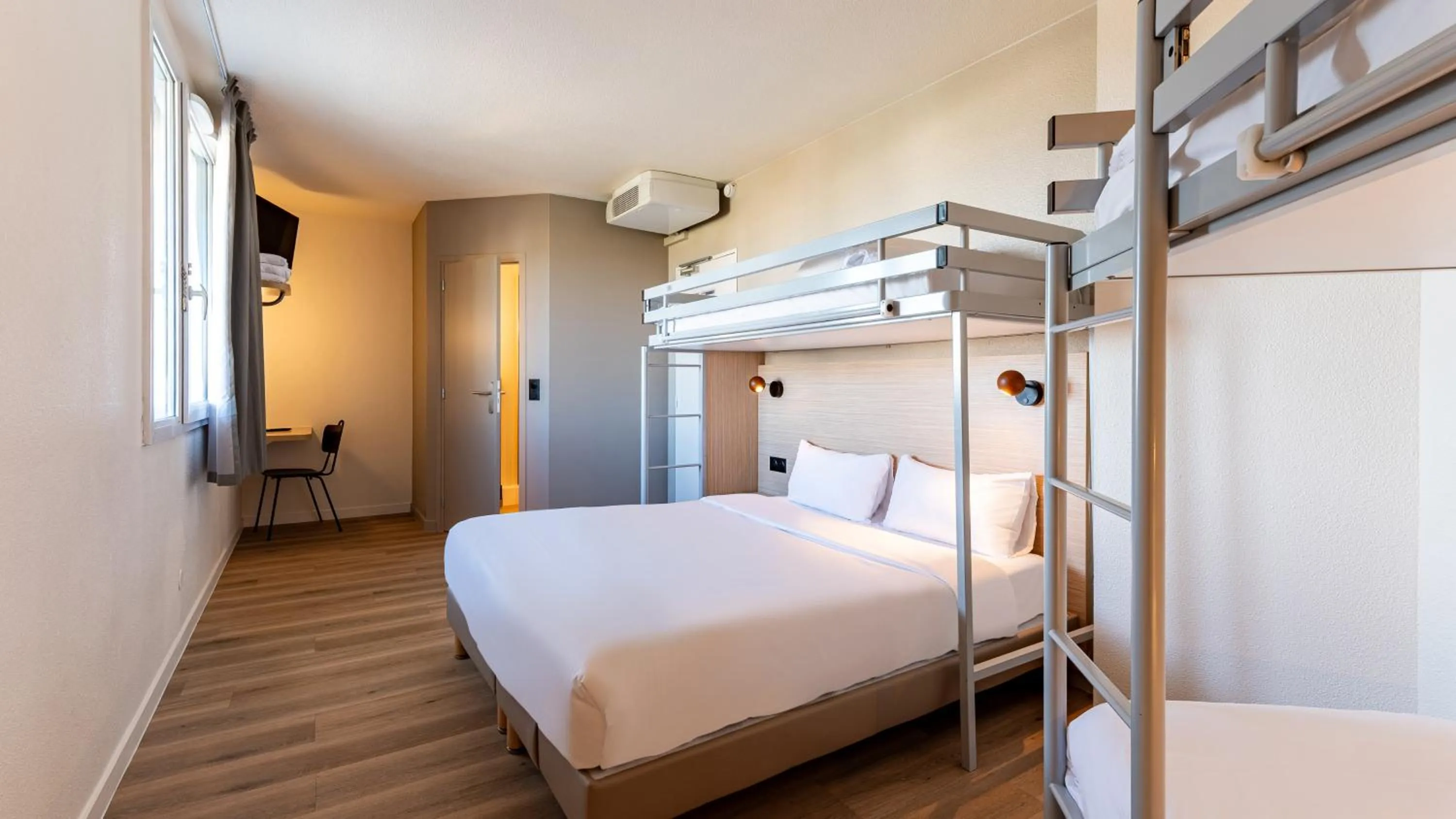 Bed in Première Classe Marne-la-Vallée - Bussy Saint Georges