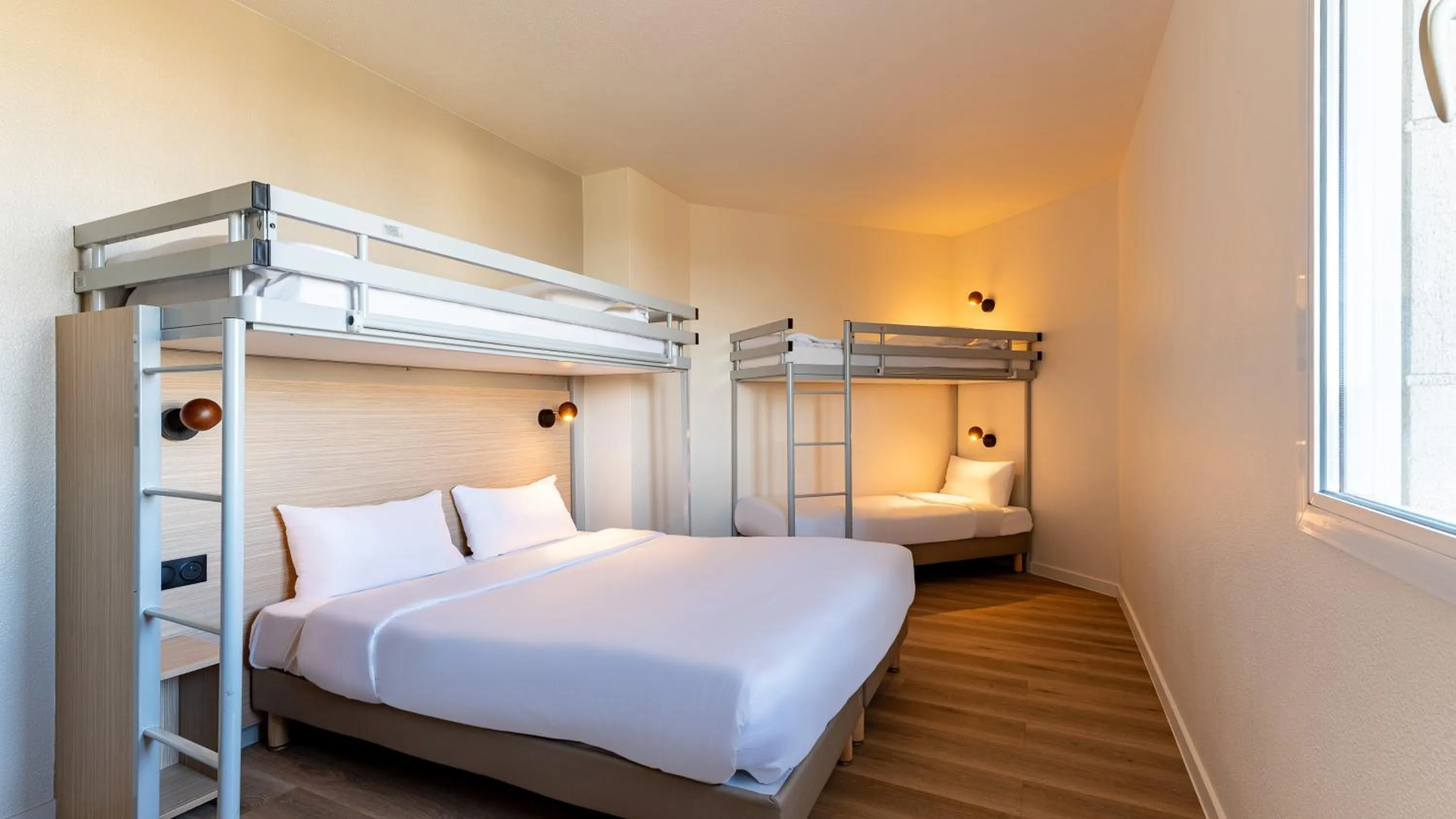 Bed in Première Classe Marne-la-Vallée - Bussy Saint Georges