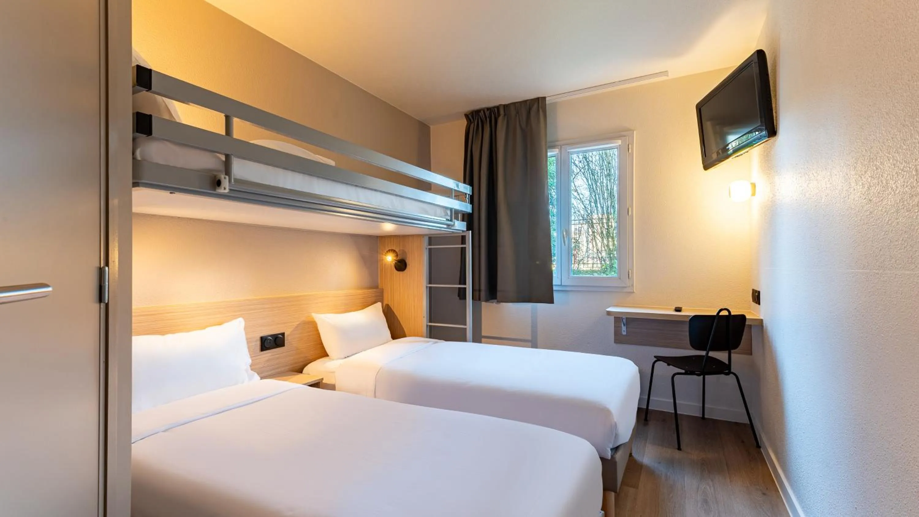 Bed in Première Classe Marne-la-Vallée - Bussy Saint Georges