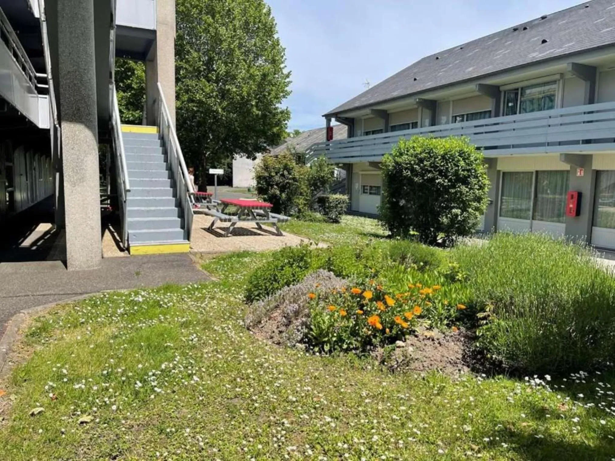 Property building in Premiere Classe Tours Sud - Joue Les Tours