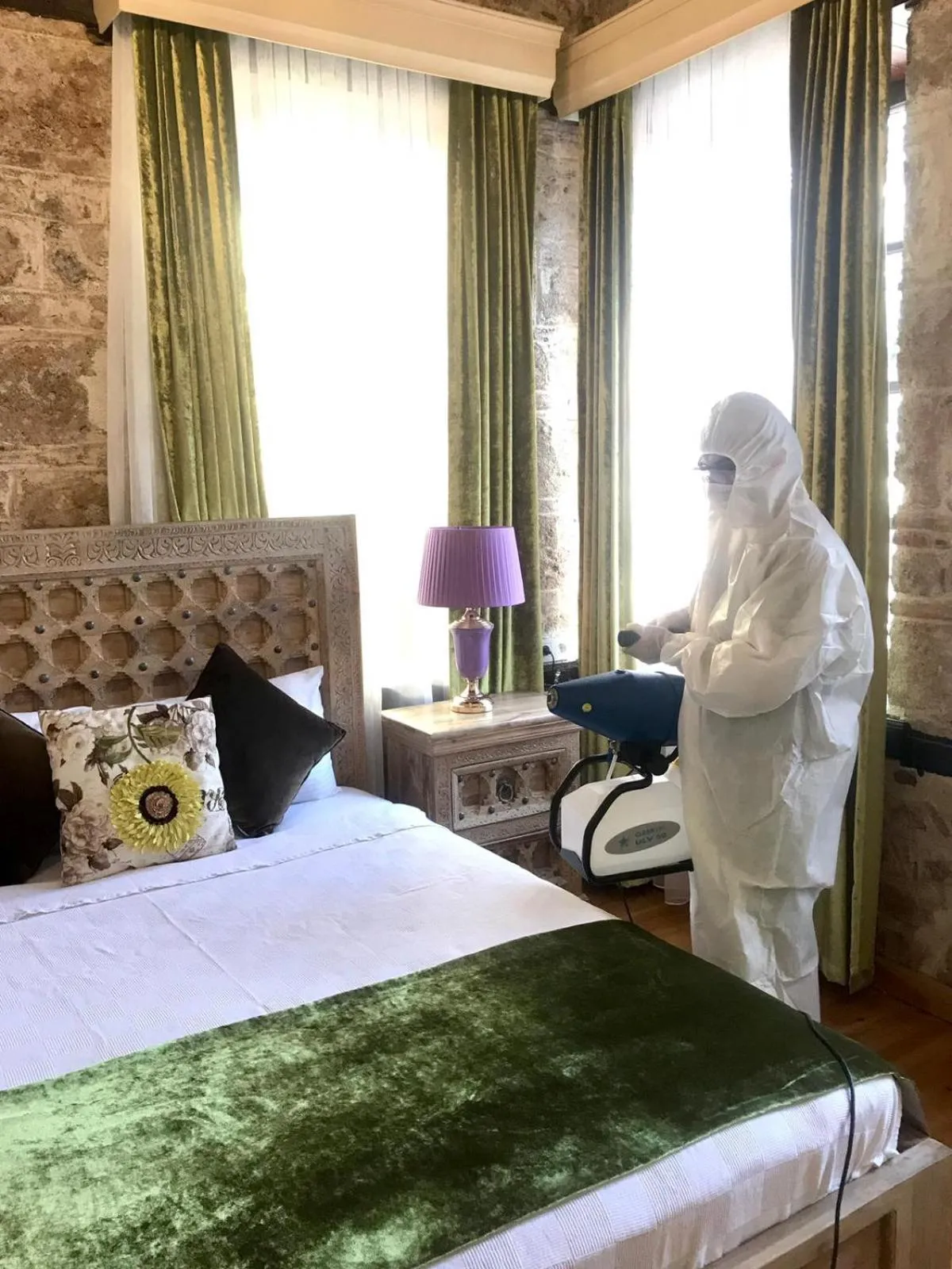 Bedroom, Bed in Cedrus Hotel