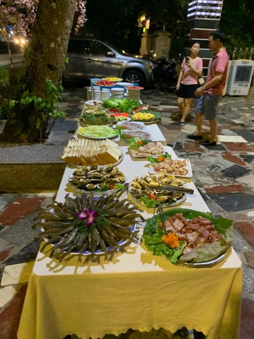 Food in TAM COC SUNSHINE HOTEL