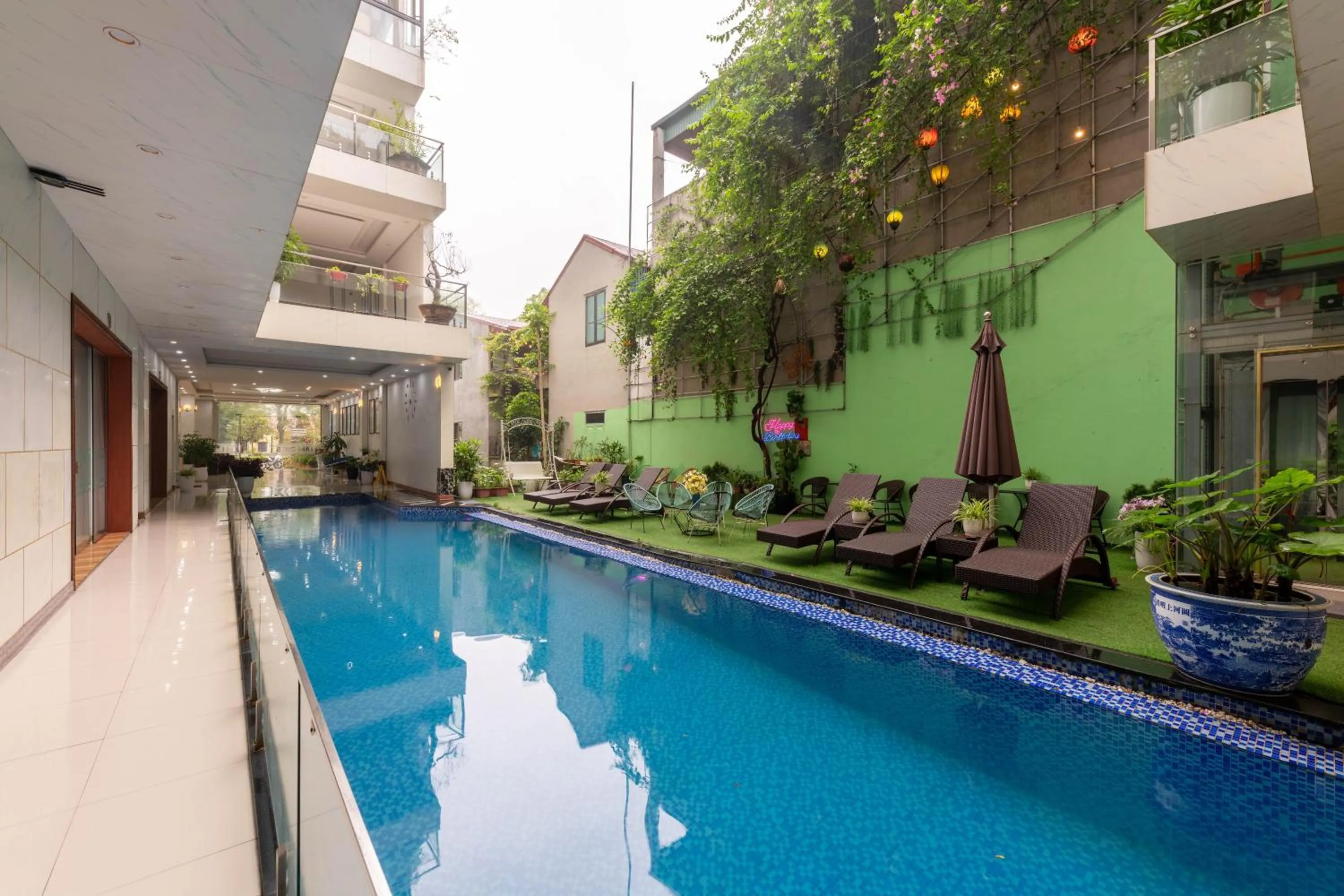  in TAM COC SUNSHINE HOTEL