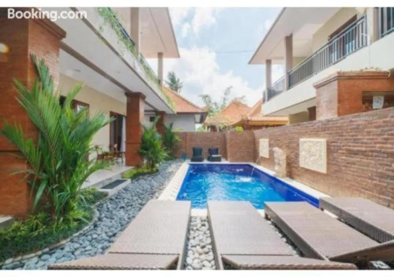 Swimming pool in Komala Homestay