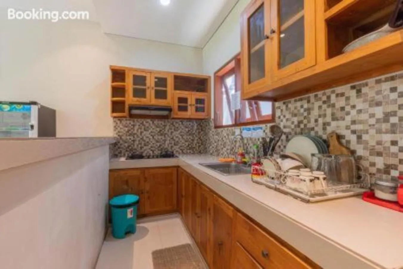 Restaurant/places to eat in Komala Homestay