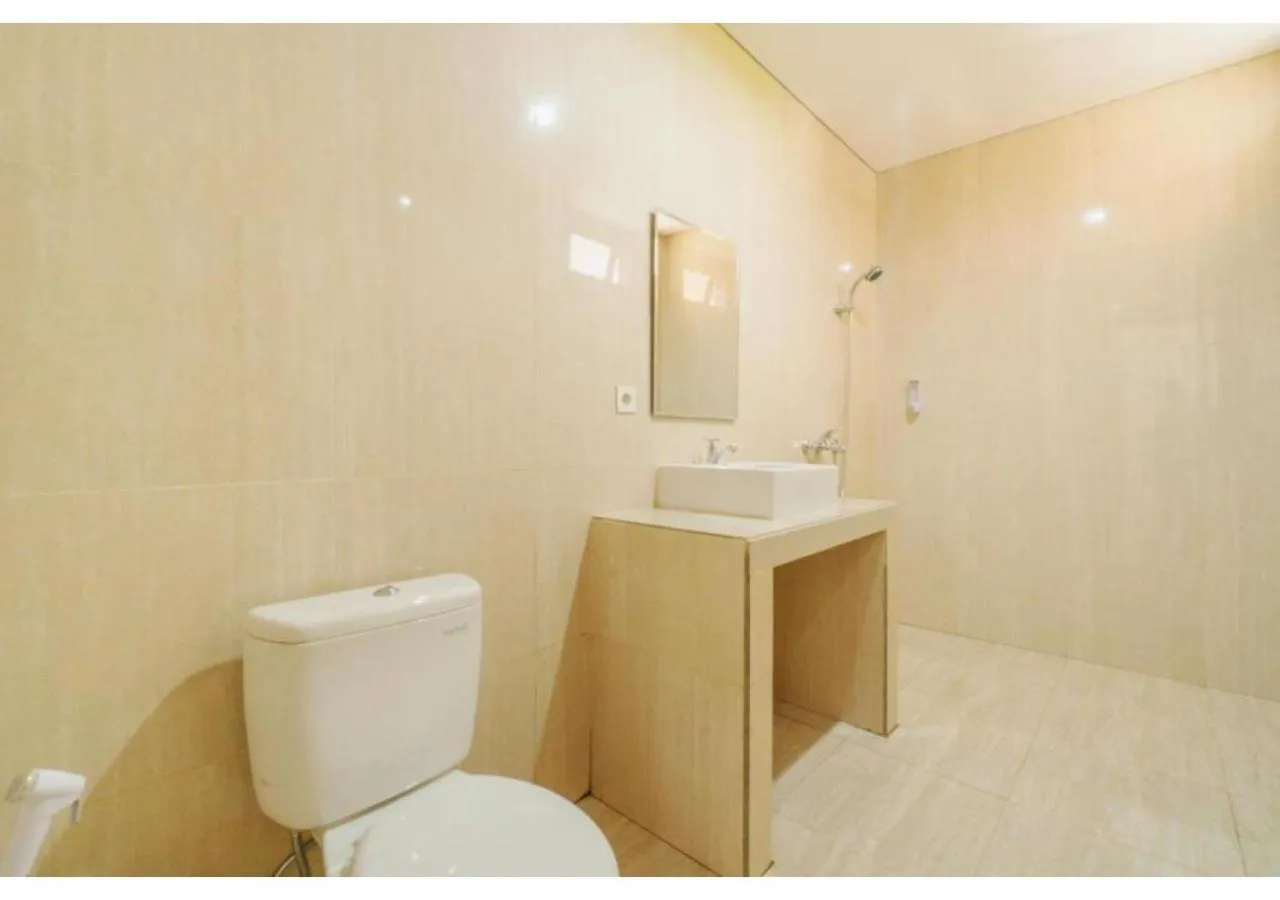 Bathroom in Komala Homestay