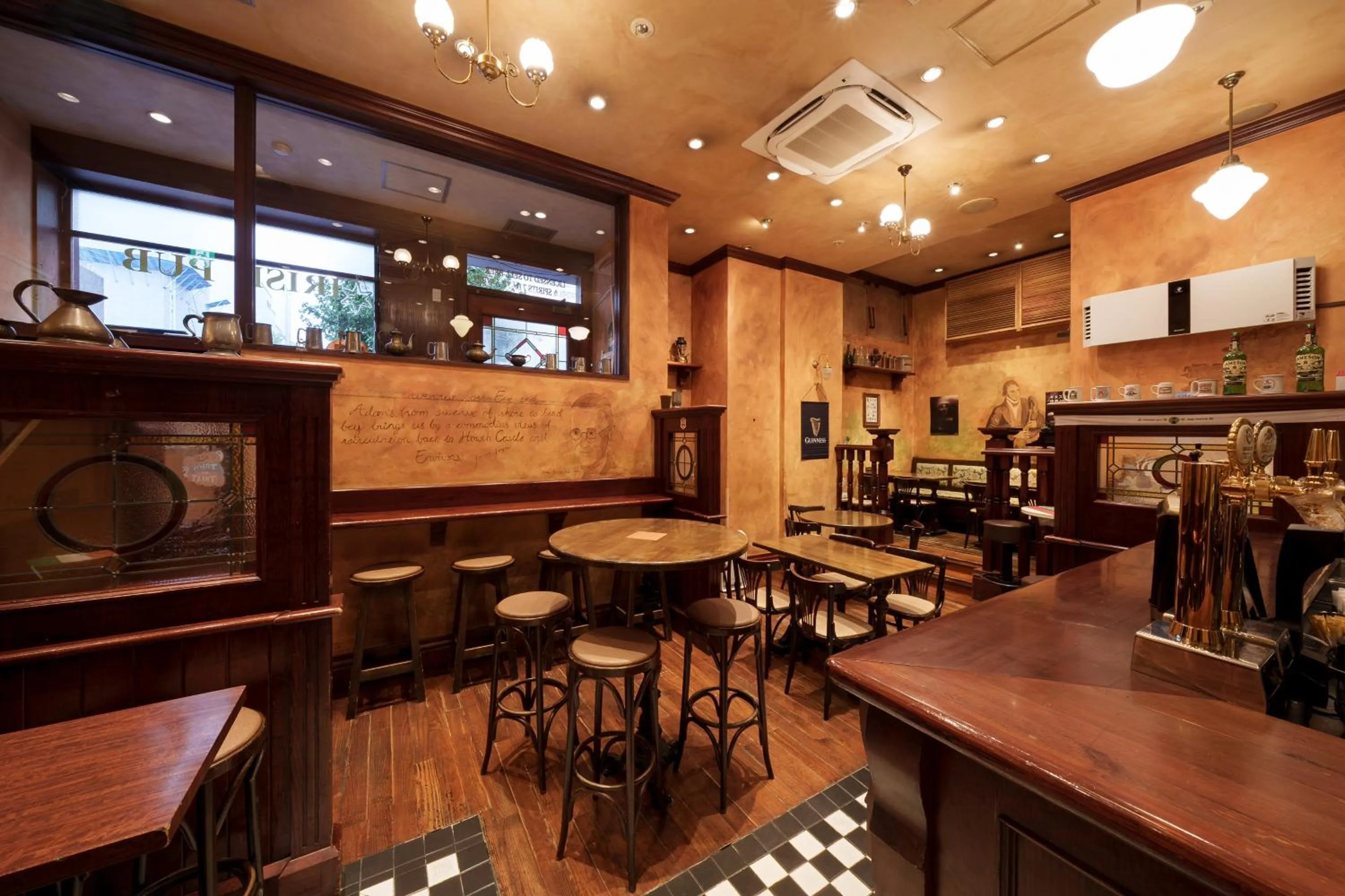 Restaurant/places to eat in Hotel Eclair Hakata