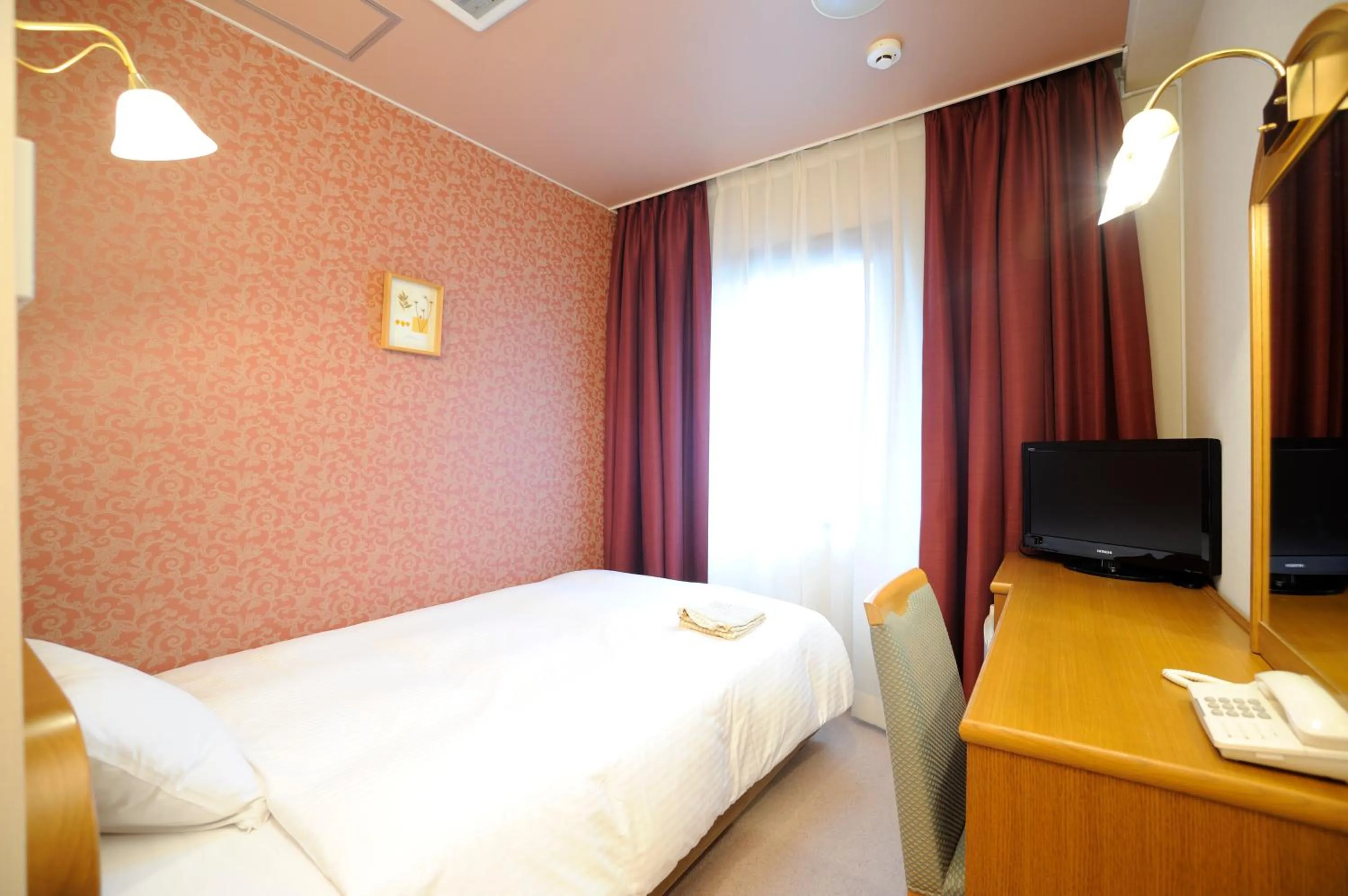 Photo of the whole room in Hotel Eclair Hakata
