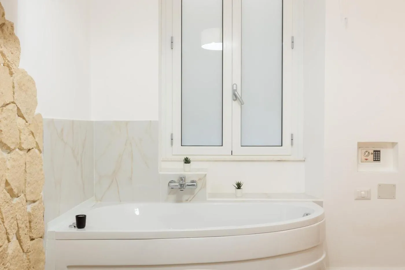 Bath in Fior Di Loto Rooms