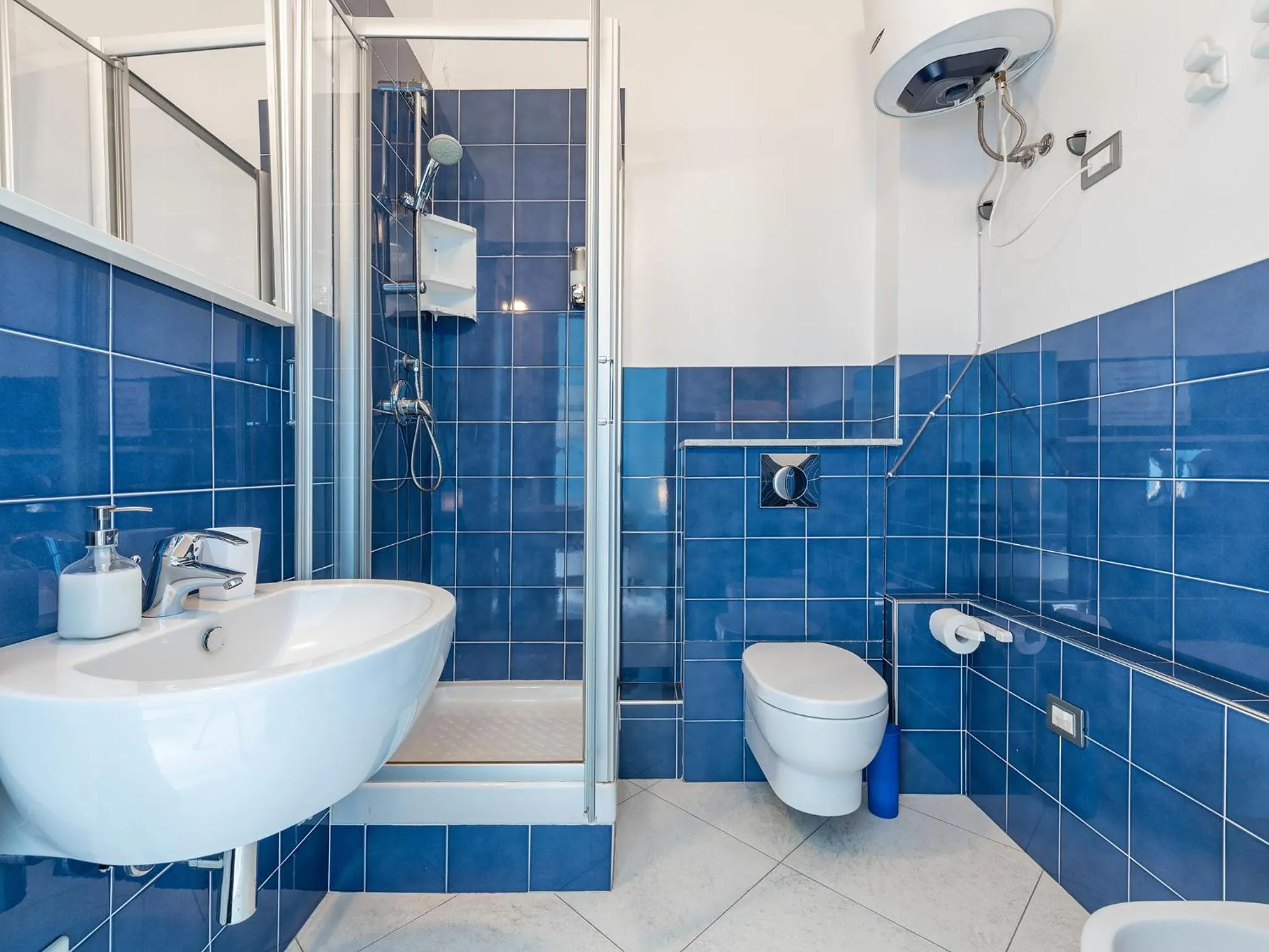 Bathroom in Thanit Rooms